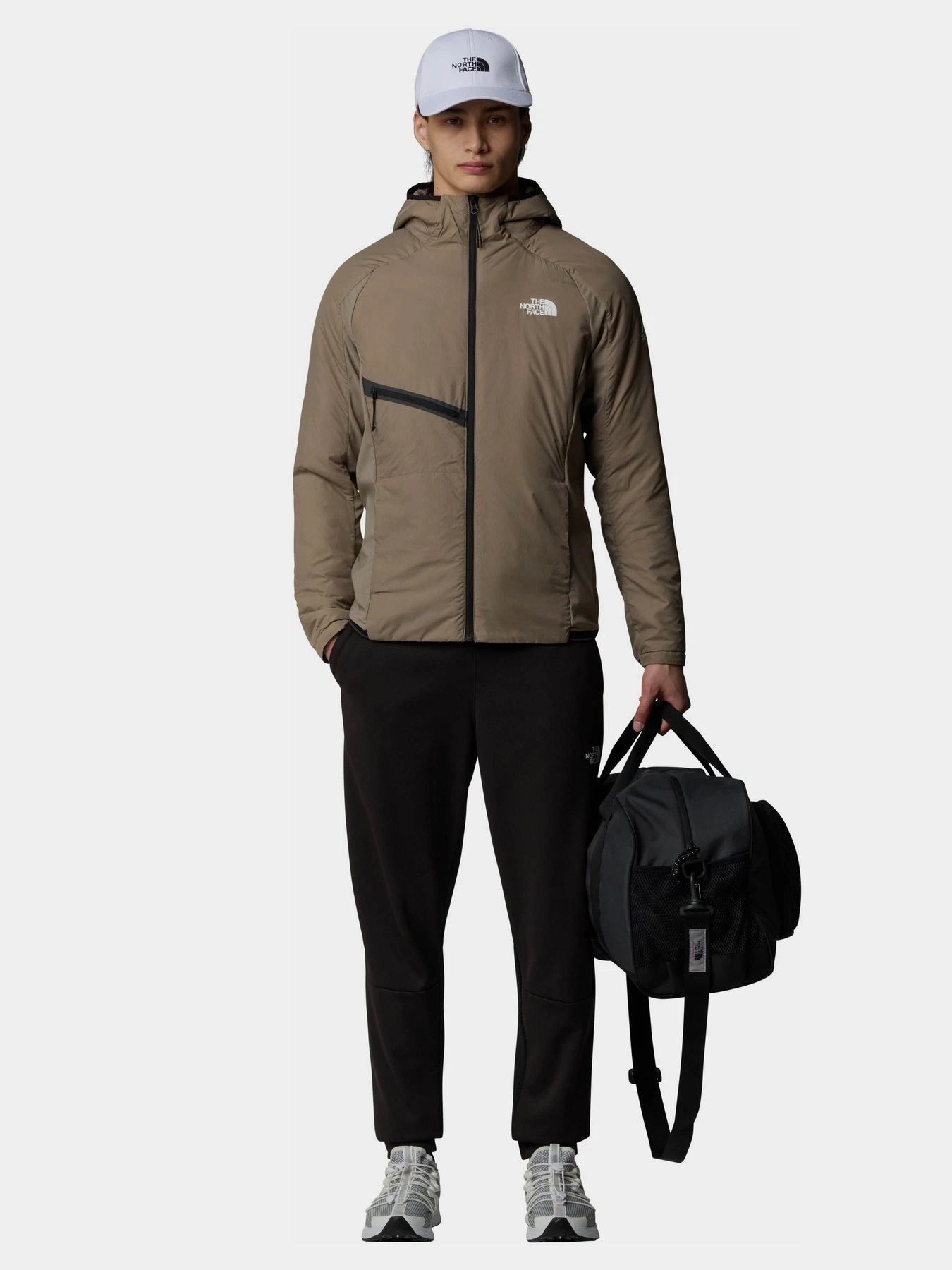 Брюки The North Face Mountain Athletics модель NF0A893SJK31 Брюки The North Face Mountain Athletics модель NF0A893SJK31 Фото