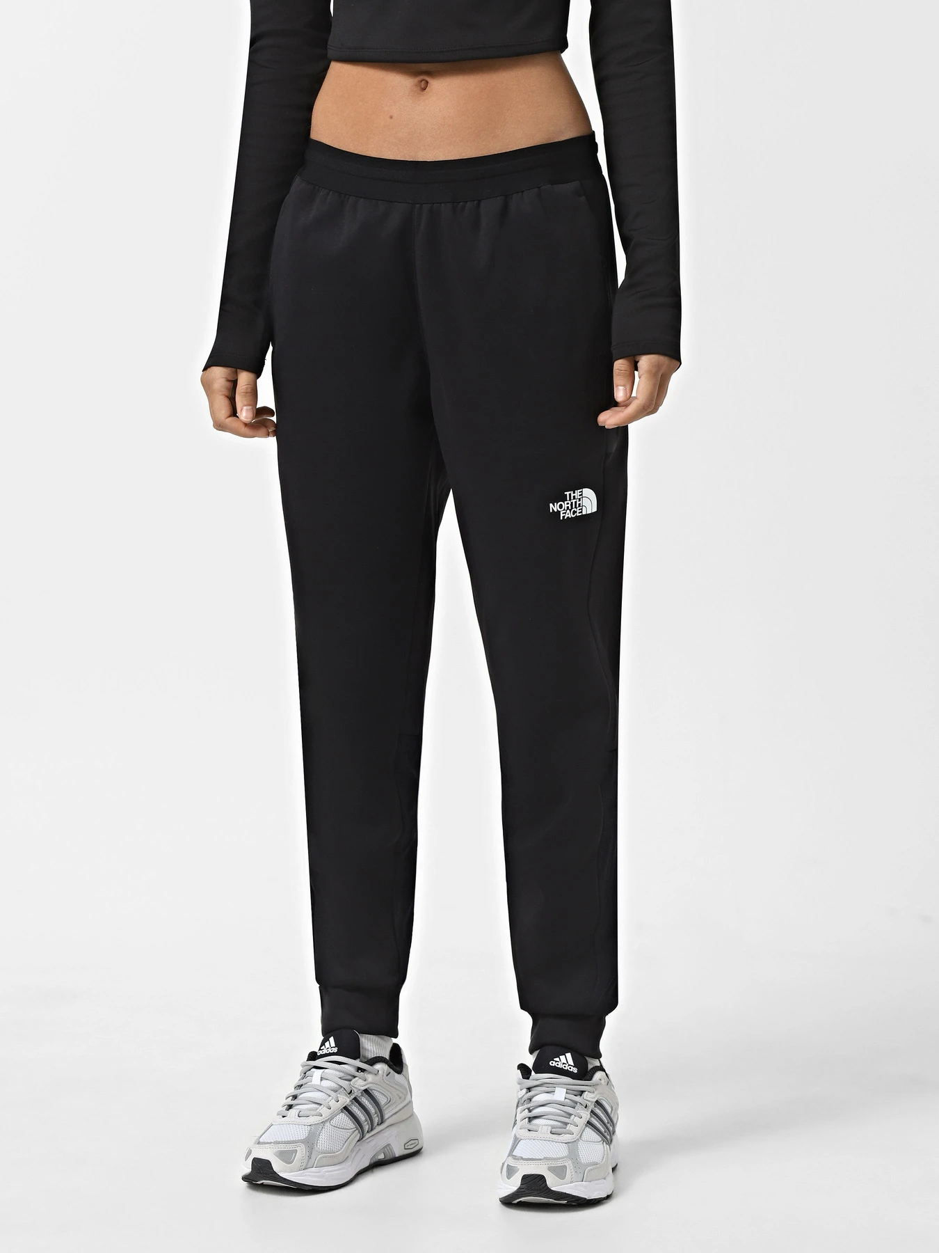Брюки The North Face Mountain Athletics модель NF0A893WJK31 Брюки The North Face Mountain Athletics модель NF0A893WJK31 Фото