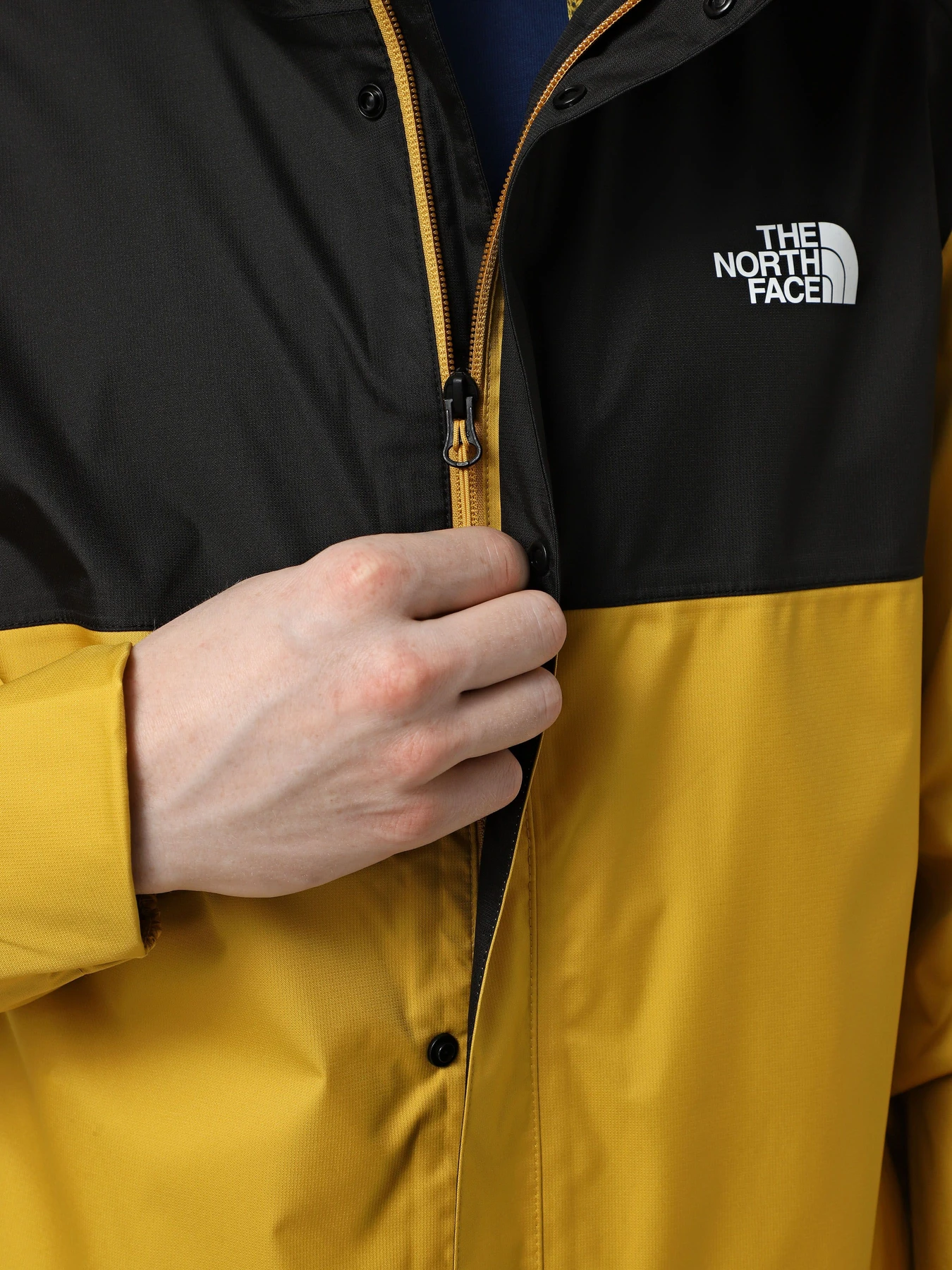 Куртки та дублянки The North Face Quest Zip-In Compatible модель NF0A3YFM5M01 Фото