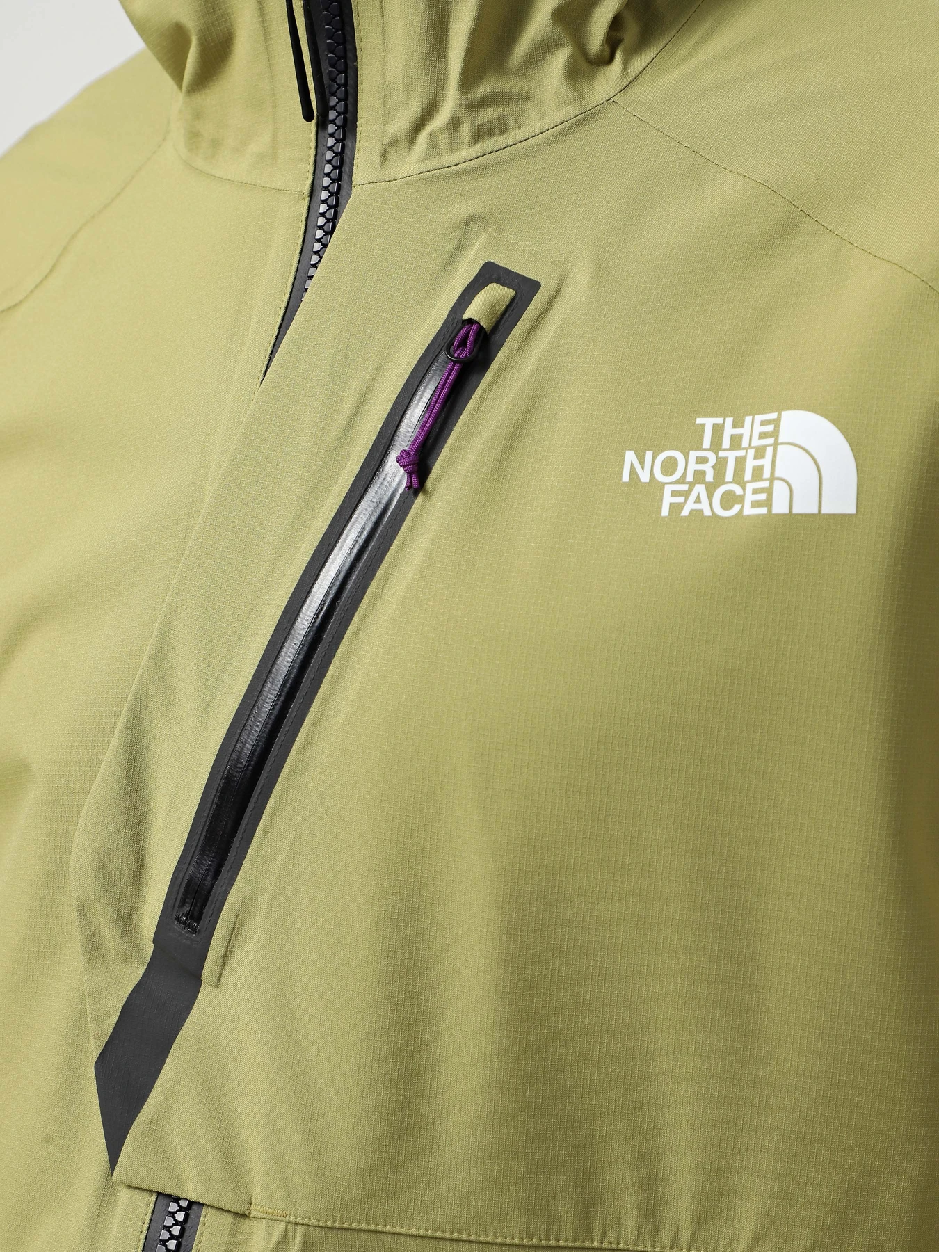 Куртки та дублянки The North Face Mountain Athletics модель NF0A892U4291 Фото