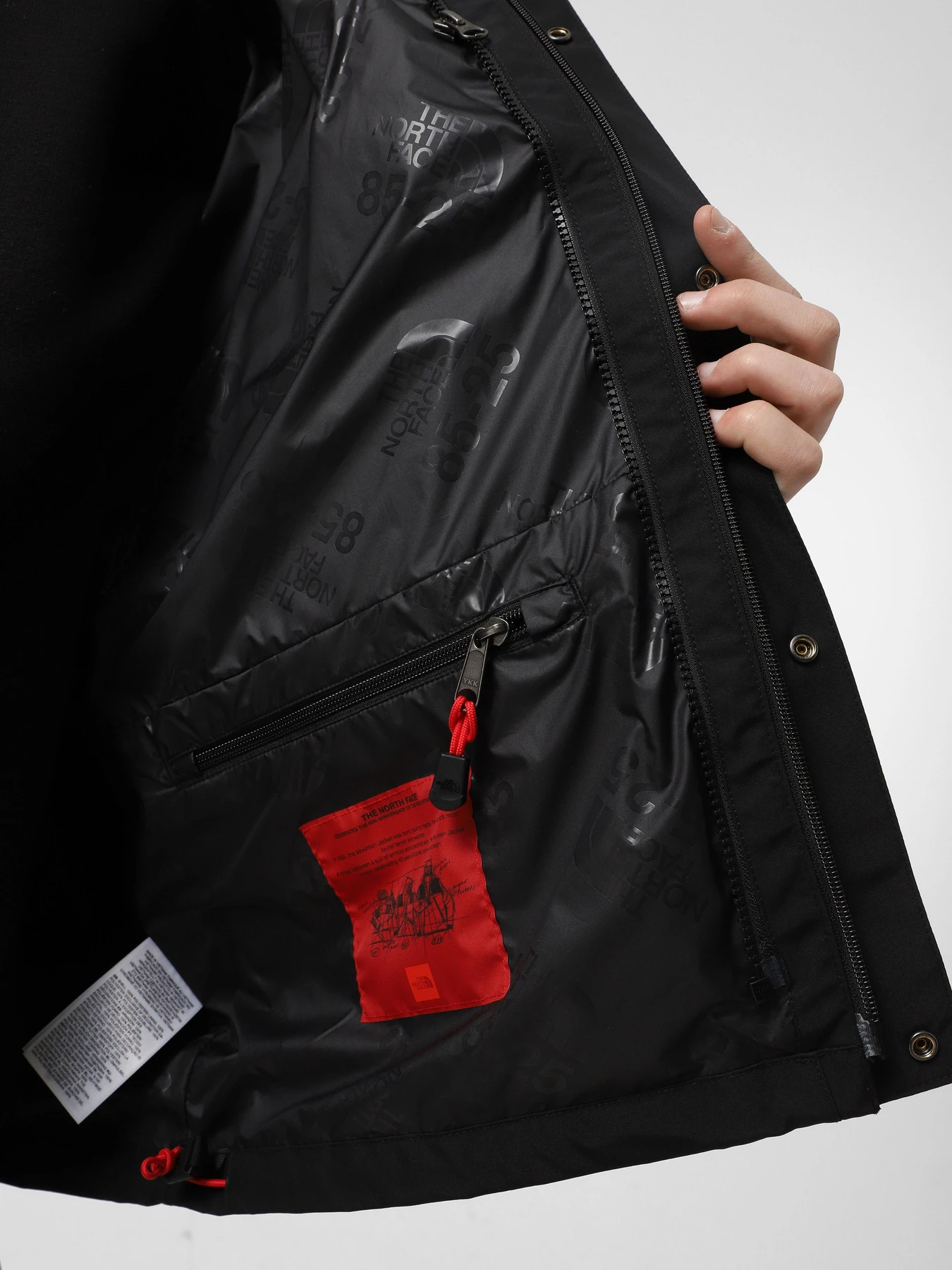 Куртки та дублянки The North Face GORE-TEX® Mountain модель NF0A831M57Y1 Куртки та дублянки The North Face GORE-TEX® Mountain модель NF0A831M57Y1 Фото