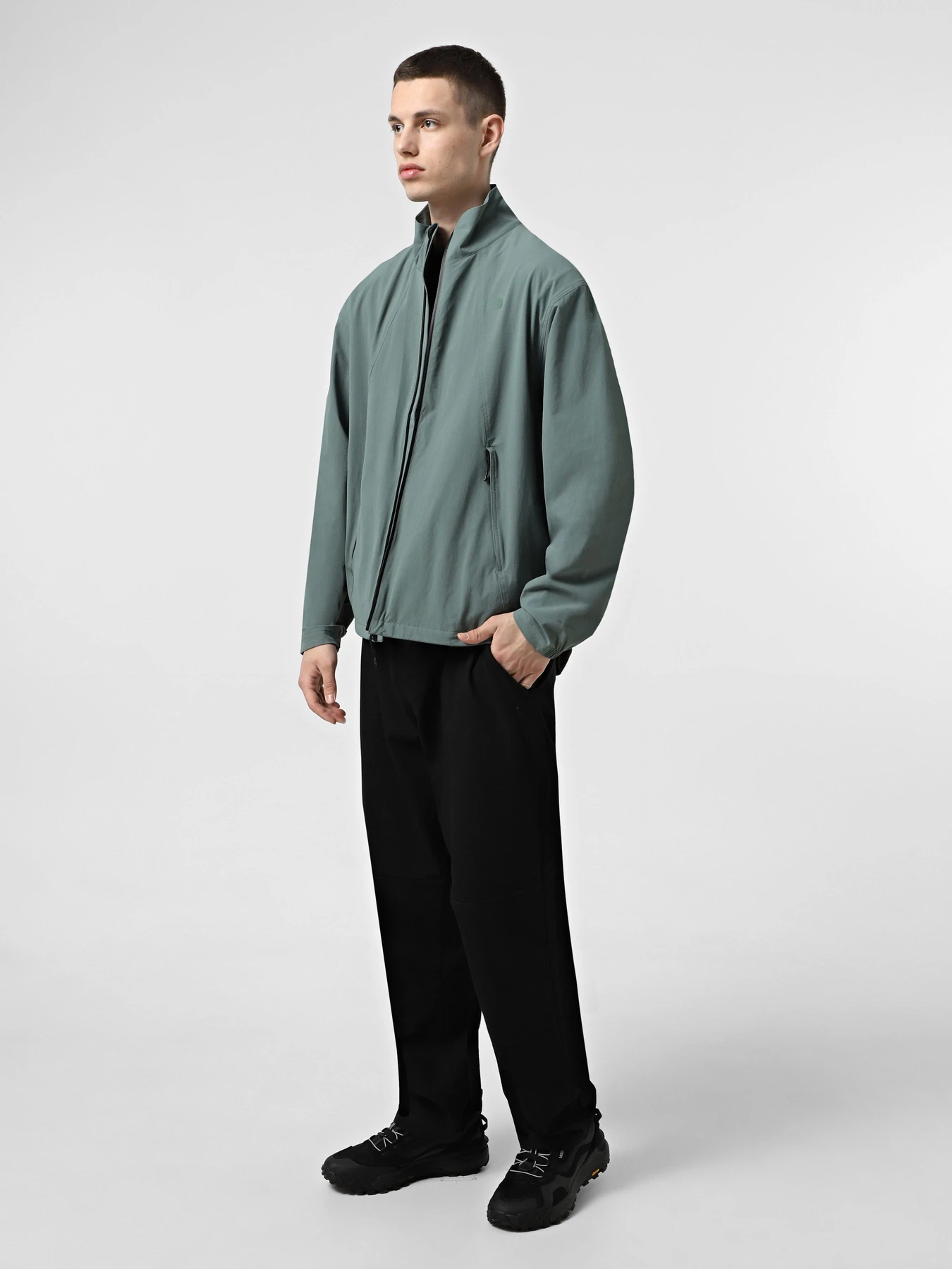 Куртки и дубленки The North Face Dome Wind модель NF0A8B5HHCH1 Фото