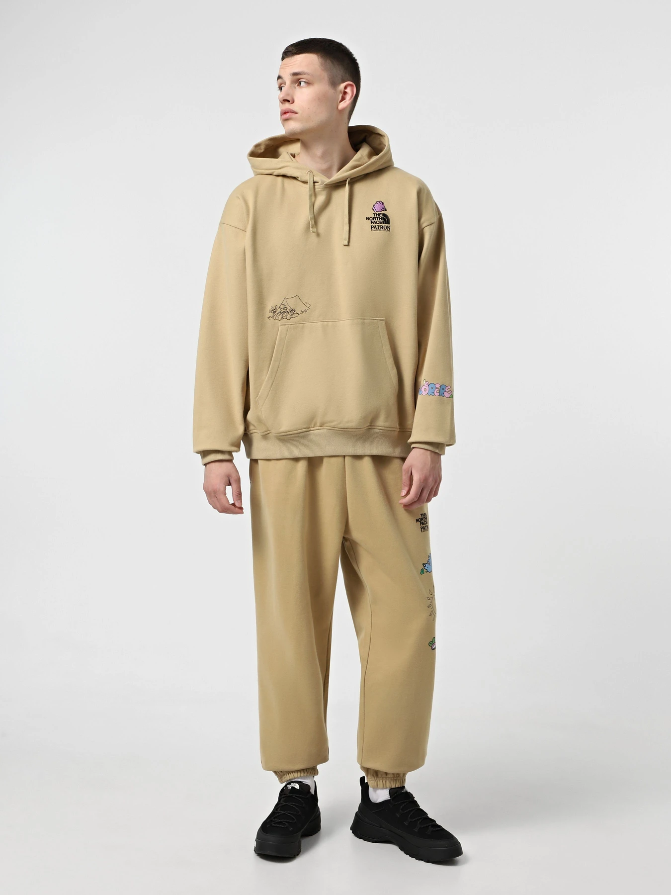 Худи и свитшоты The North Face Mountain Cleanup Oversized модель NF0A8C2VLK51 Худи и свитшоты The North Face Mountain Cleanup Oversized модель NF0A8C2VLK51 Фото