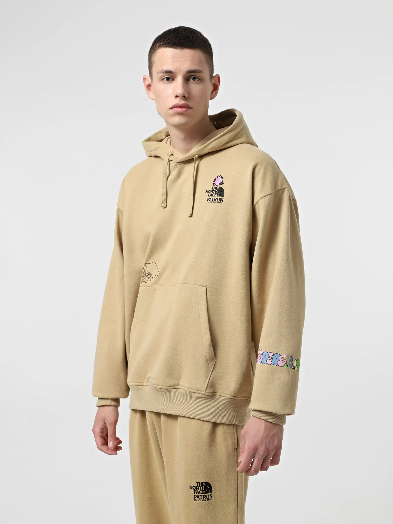 Худи и свитшоты The North Face Mountain Cleanup Oversized модель NF0A8C2VLK51 Худи и свитшоты The North Face Mountain Cleanup Oversized модель NF0A8C2VLK51 Фото