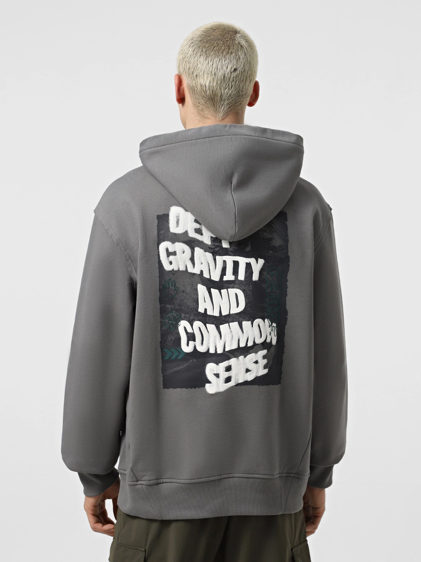 Худи и свитшоты The North Face Heritage Graphic Relaxed модель NF0A8C420UZ1 Худи и свитшоты The North Face Heritage Graphic Relaxed модель NF0A8C420UZ1 Фото
