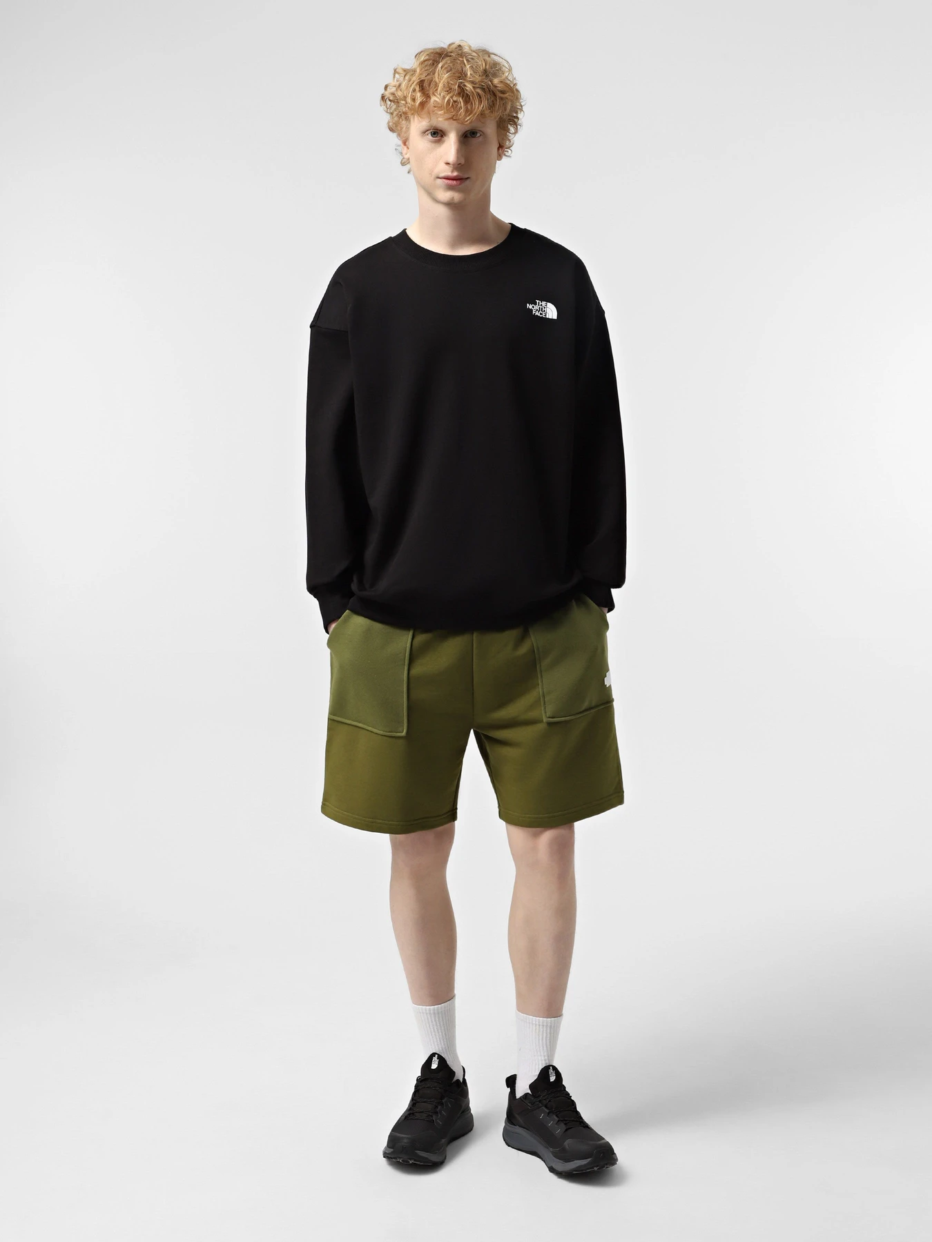 Худі та світшоти The North Face NSE Oversized Crew модель NF0A8C3UJK31 Худі та світшоти The North Face NSE Oversized Crew модель NF0A8C3UJK31 Фото