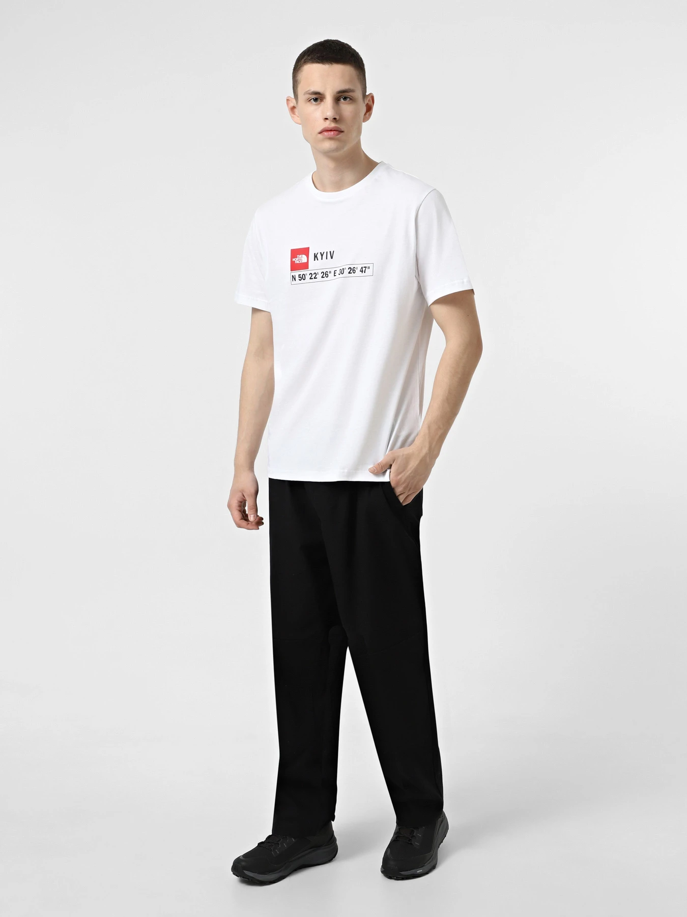 Футболки і поло The North Face GPS T-Shirt Kyiv модель NF0A8FZDFN41 Фото