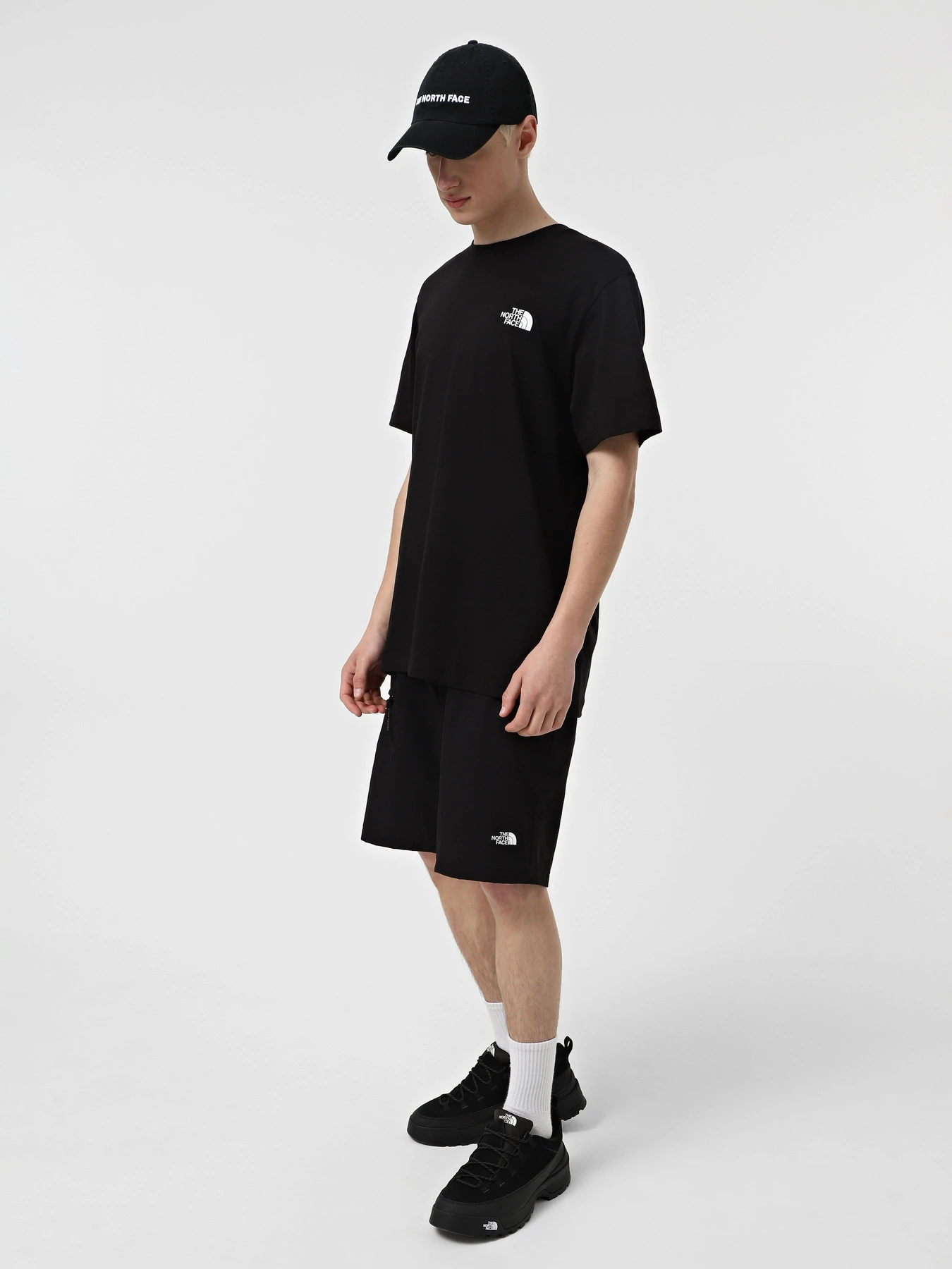 Футболки и поло The North Face Biner Graphic 4 модель NF0A894ZJK31 Футболки и поло The North Face Biner Graphic 4 модель NF0A894ZJK31 Фото