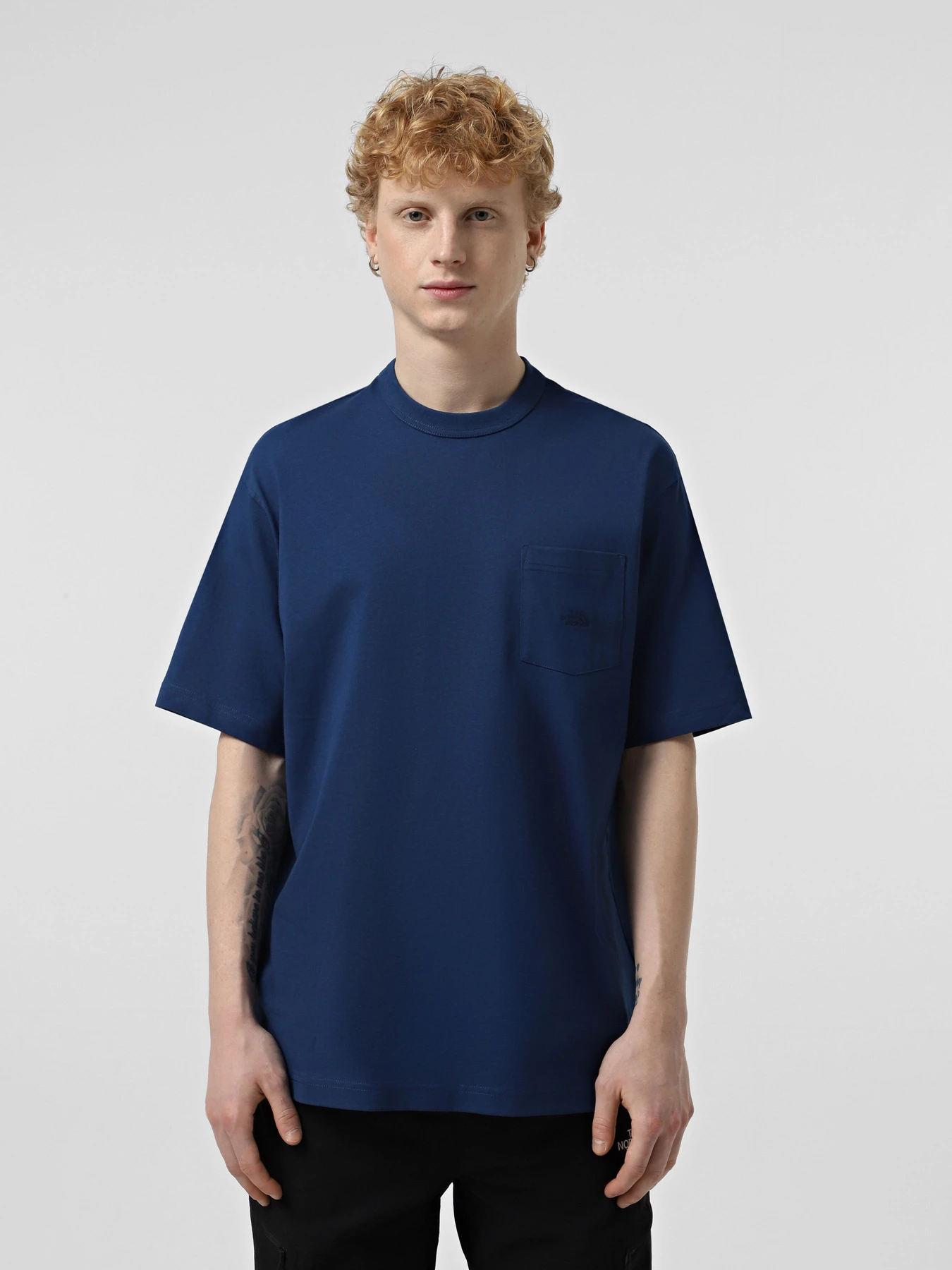 Футболки и поло The North Face Dome Relaxed Pocket модель NF0A8C3PD1R1 Футболки и поло The North Face Dome Relaxed Pocket модель NF0A8C3PD1R1 Фото