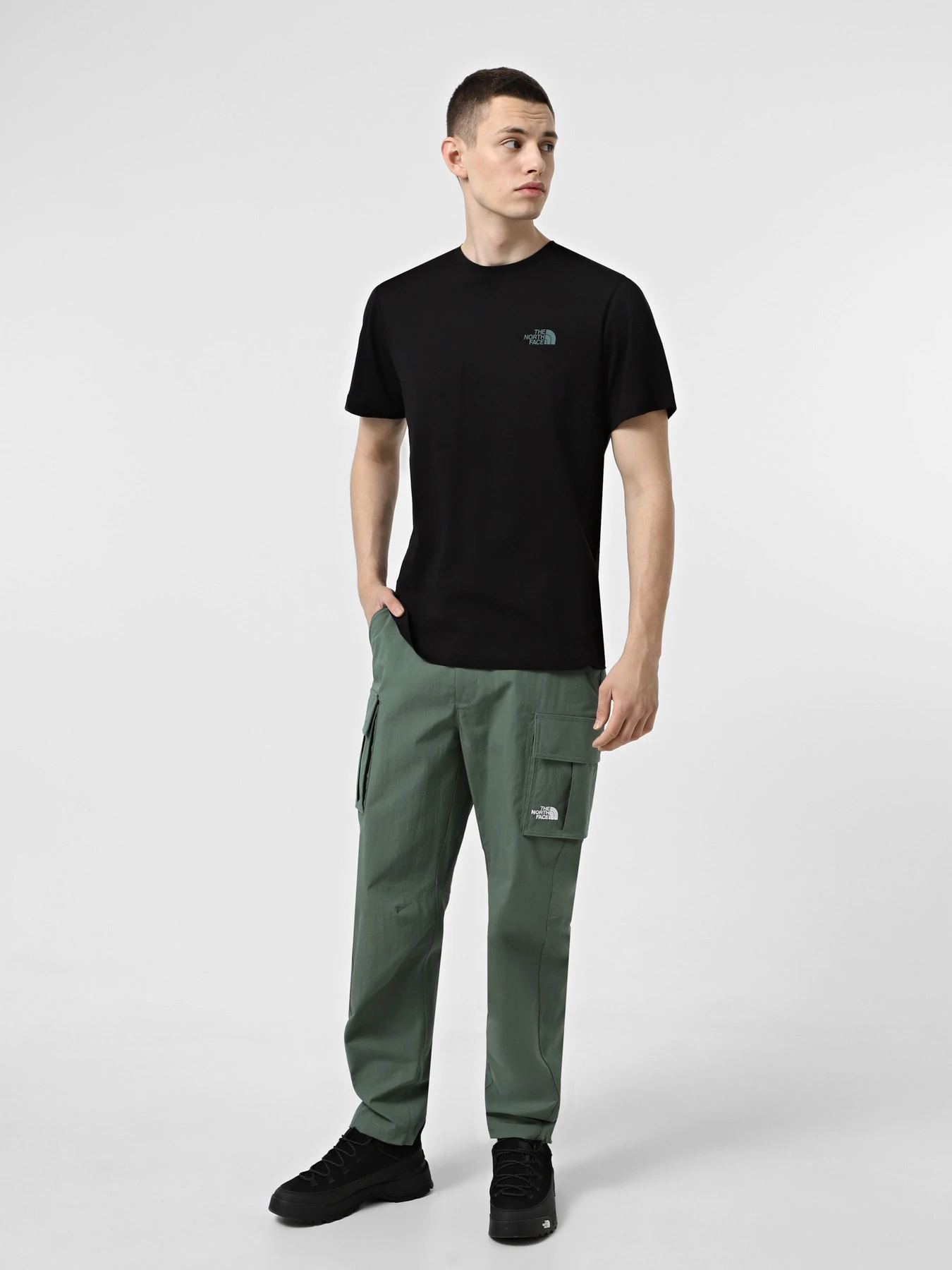 Футболки и поло The North Face NSE Box модель NF0A8C4U9431 Футболки и поло The North Face NSE Box модель NF0A8C4U9431 Фото
