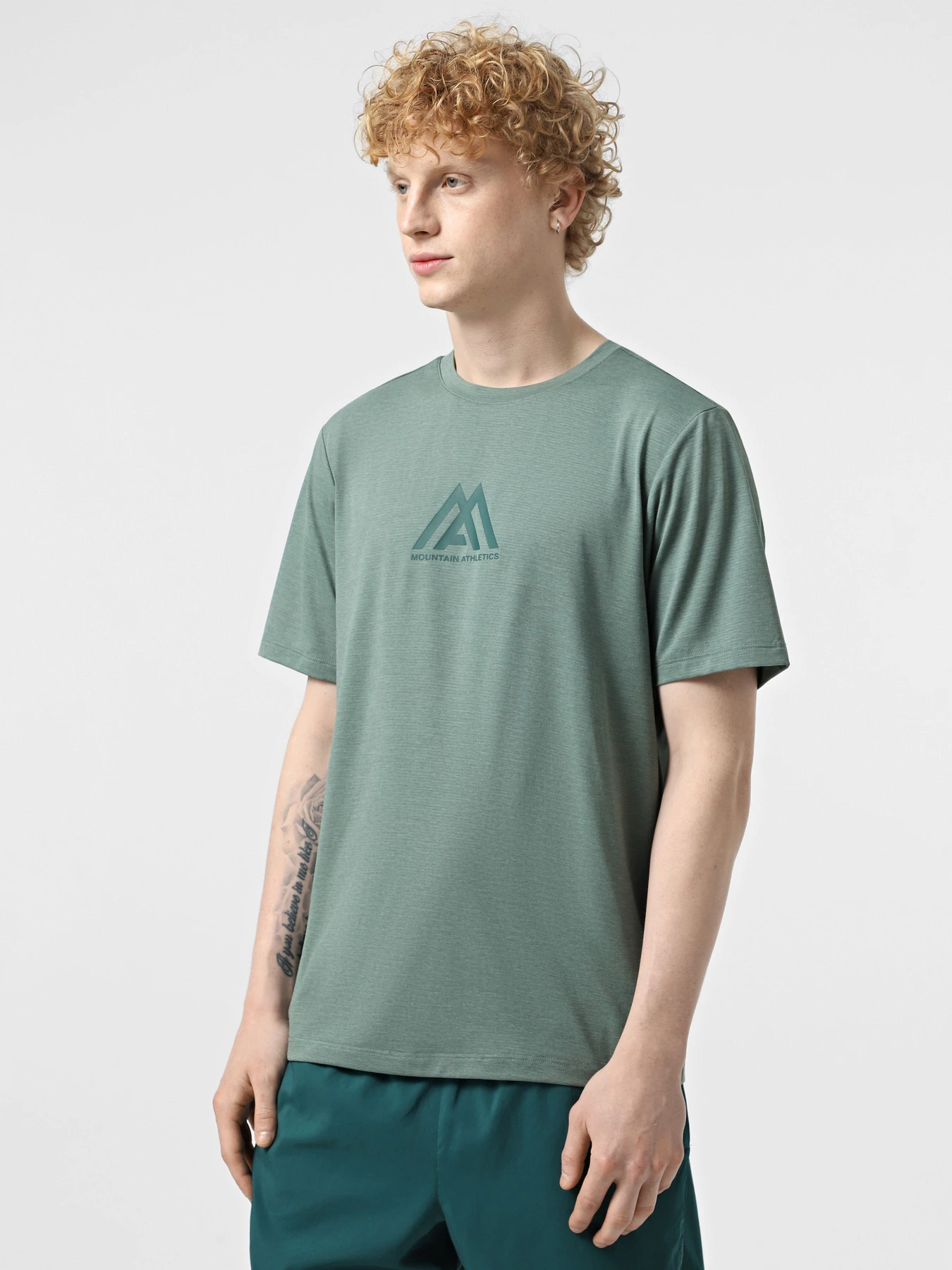 Футболки и поло The North Face Mountain Athletics 24/7 модель NF0A8BH6HLK1 Футболки и поло The North Face Mountain Athletics 24/7 модель NF0A8BH6HLK1 Фото