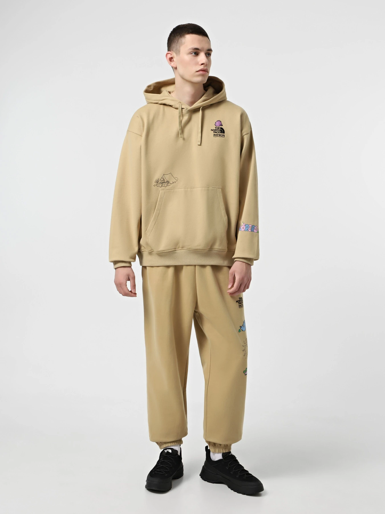 Брюки The North Face Mountain Cleanup Relaxed модель NF0A8C2WLK51 Брюки The North Face Mountain Cleanup Relaxed модель NF0A8C2WLK51 Фото