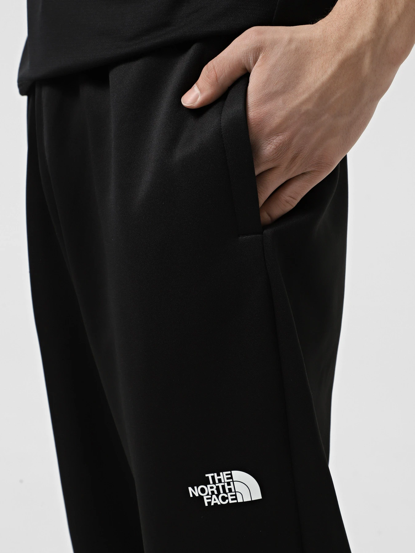 Брюки The North Face Reaxion Fleece модель NF0A8CNQJK31 Брюки The North Face Reaxion Fleece модель NF0A8CNQJK31 Фото