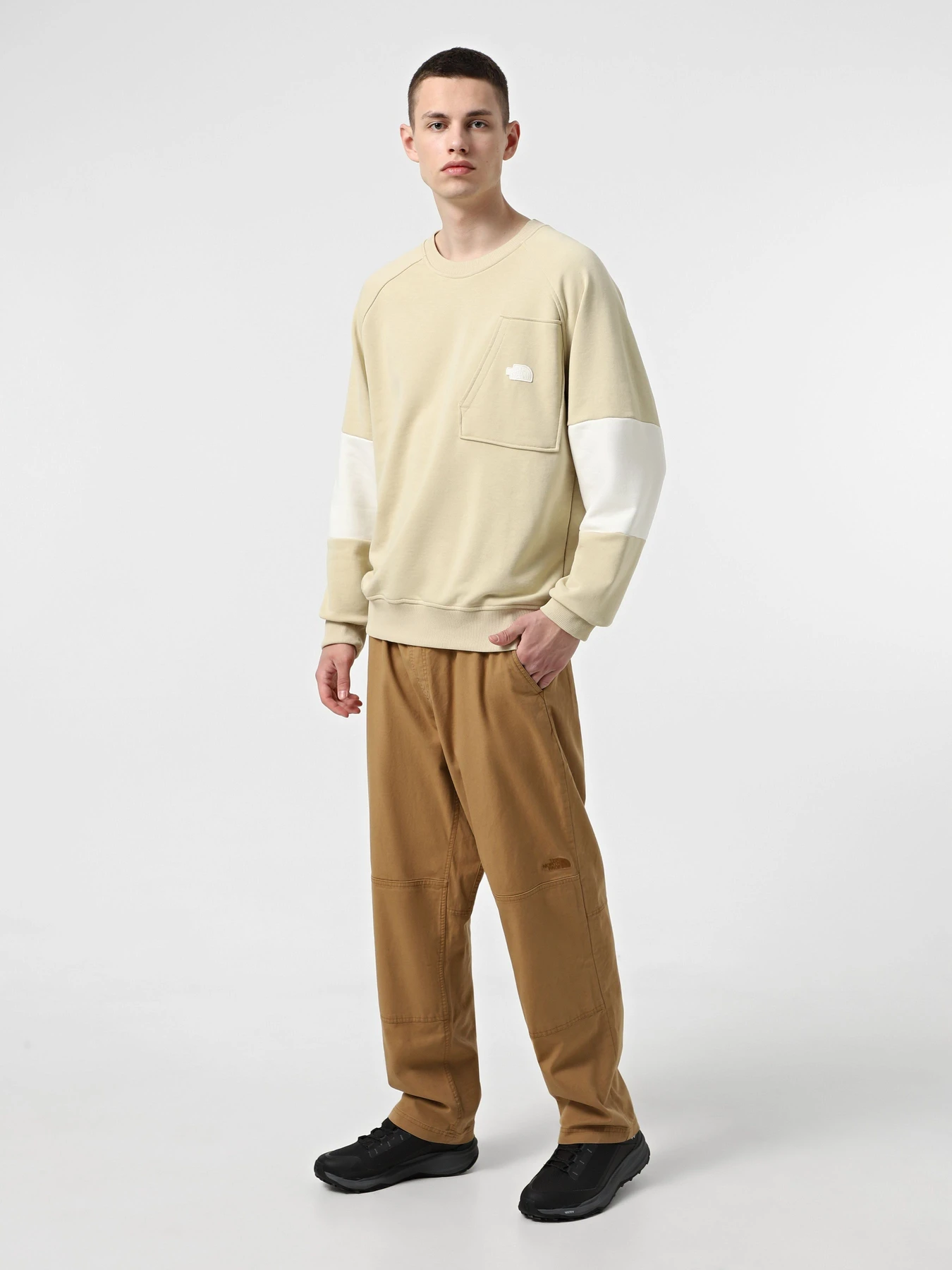 Штани The North Face Belted модель NF0A8B621731 Штани The North Face Belted модель NF0A8B621731 Фото