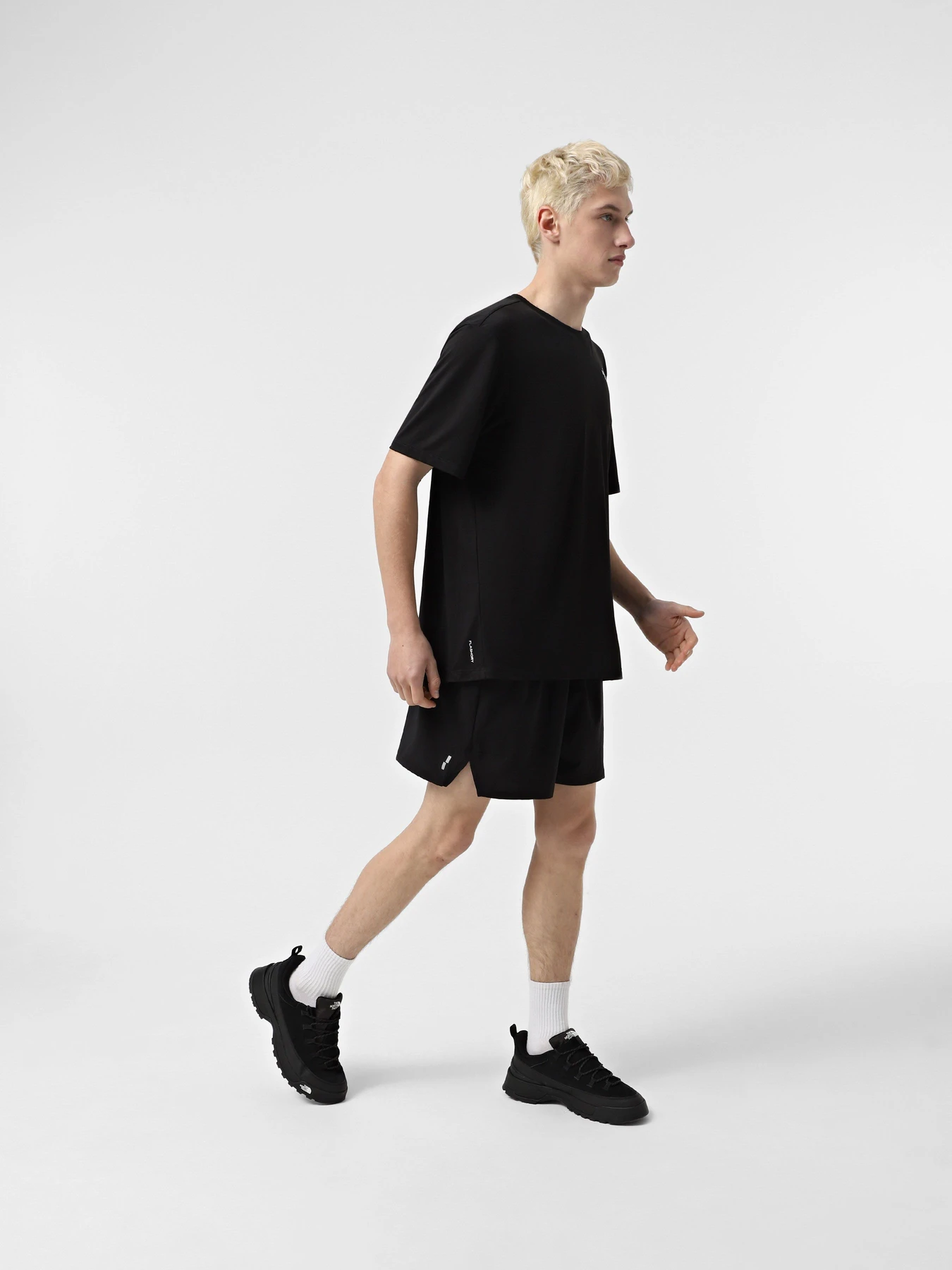 Шорты The North Face Breeze модель NF0A892NJK31 Фото