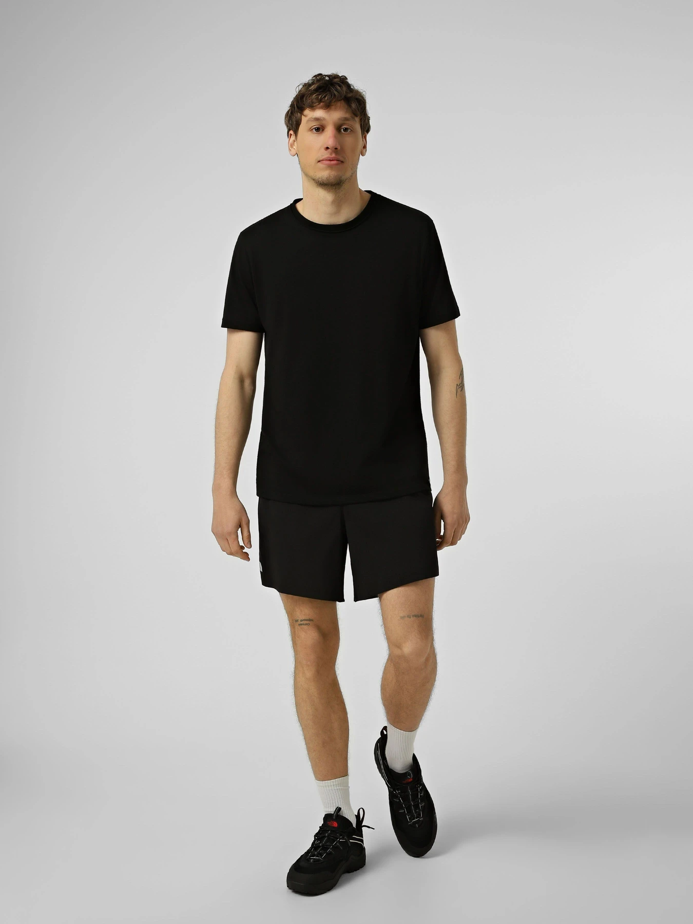 Шорты The North Face Summit Pacesetter 7in модель NF0A8BB5JK31 Шорты The North Face Summit Pacesetter 7in модель NF0A8BB5JK31 Фото