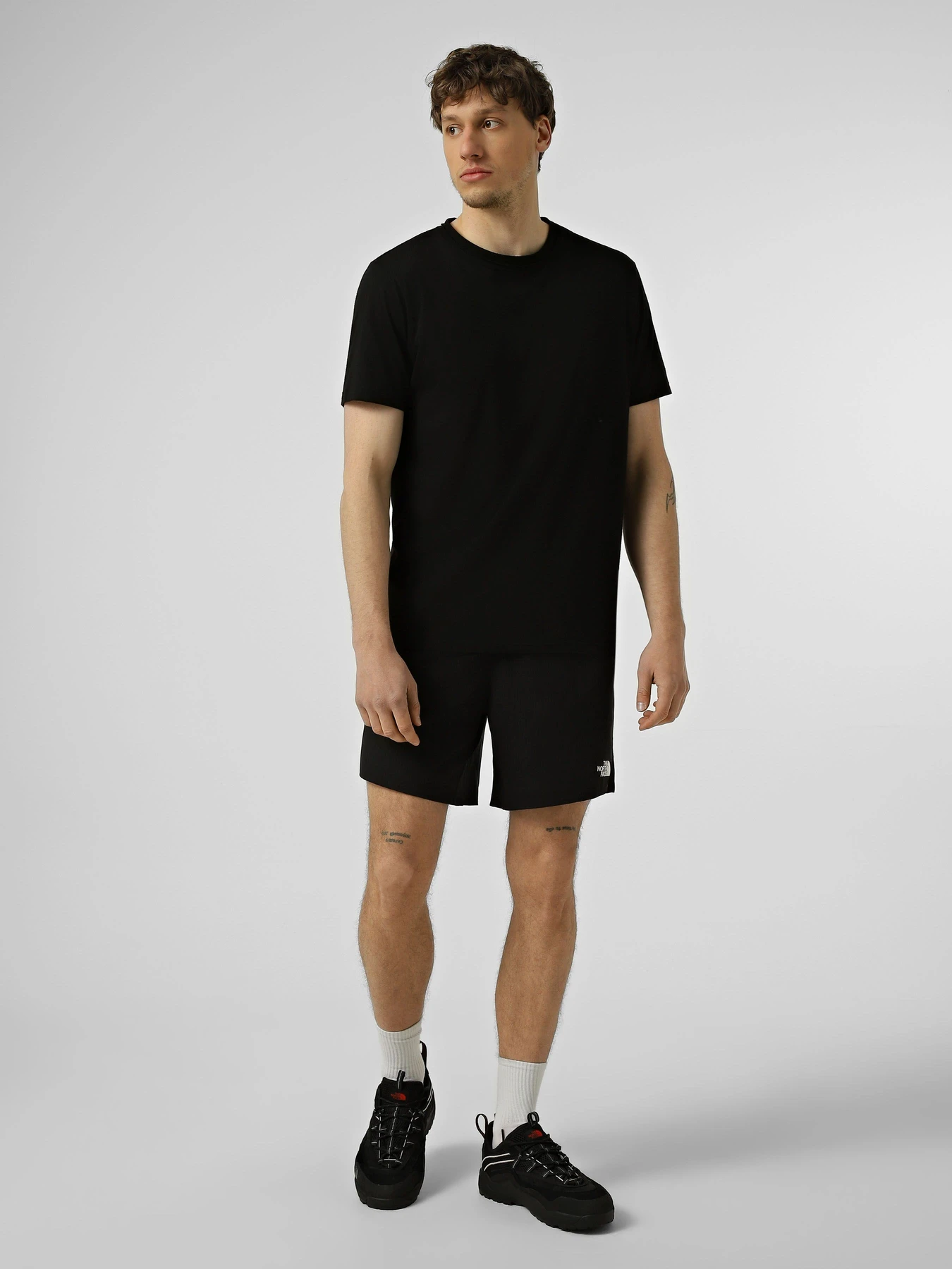 Шорты The North Face Sunriser модель NF0A8BBUJK31 Шорты The North Face Sunriser модель NF0A8BBUJK31 Фото