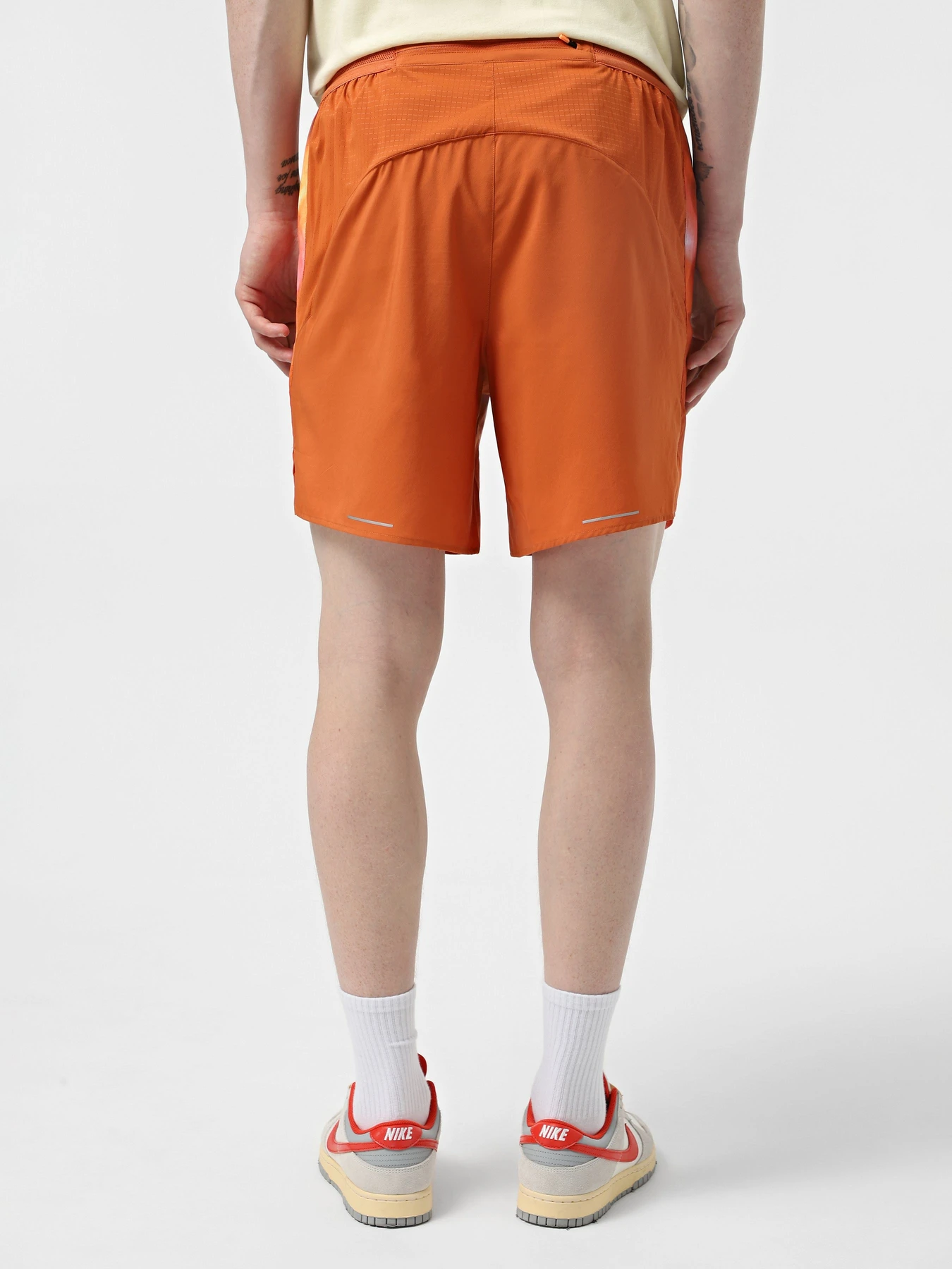 Шорты The North Face Sunriser модель NF0A8BBU63K1 Шорты The North Face Sunriser модель NF0A8BBU63K1 Фото