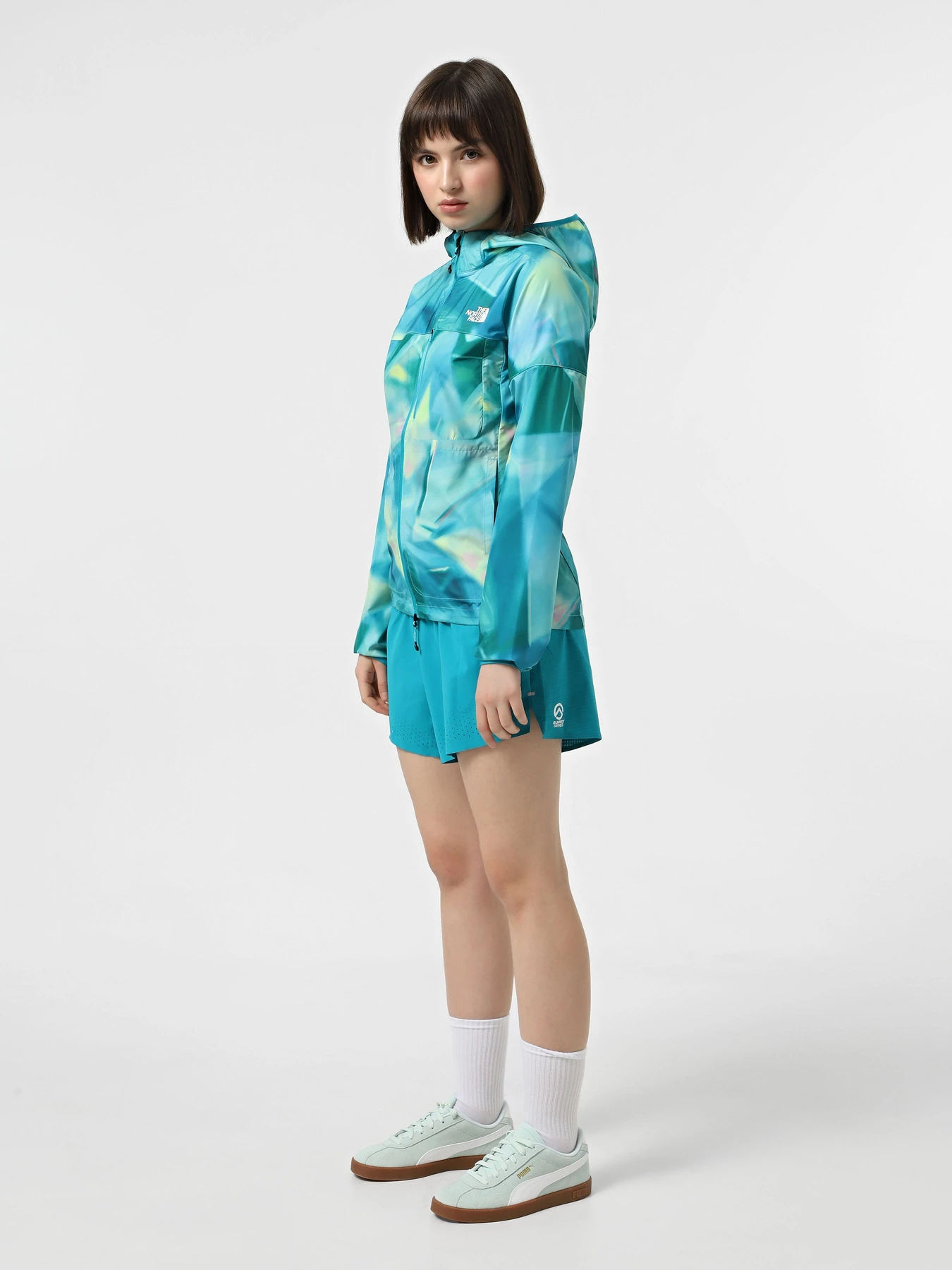 Куртки та дублянки The North Face Higher Run Wind модель NF0A872063M1 Фото