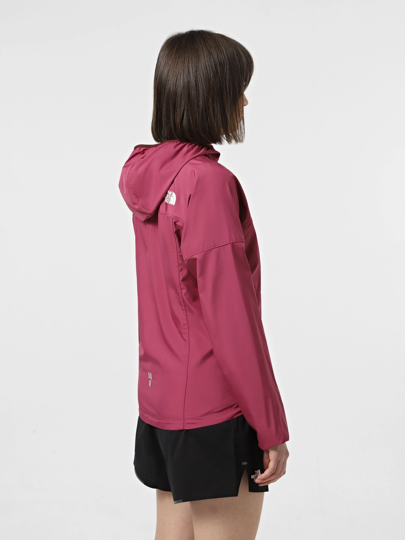 Куртки та дублянки The North Face Higher Run Wind модель NF0A87206EO1 Фото