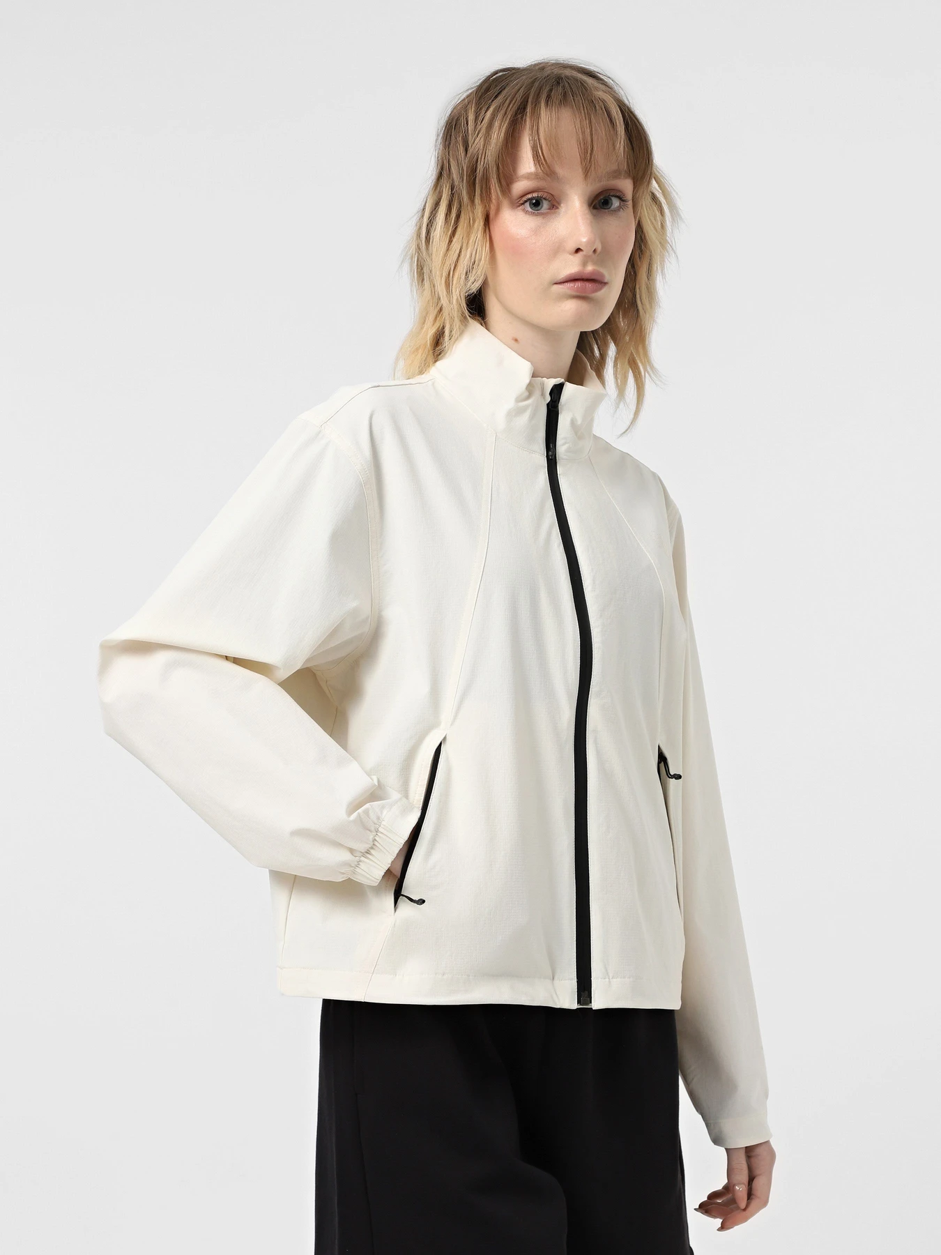 Куртки та дублянки The North Face North Dome Wind модель NF0A8B8MQLI1 Фото