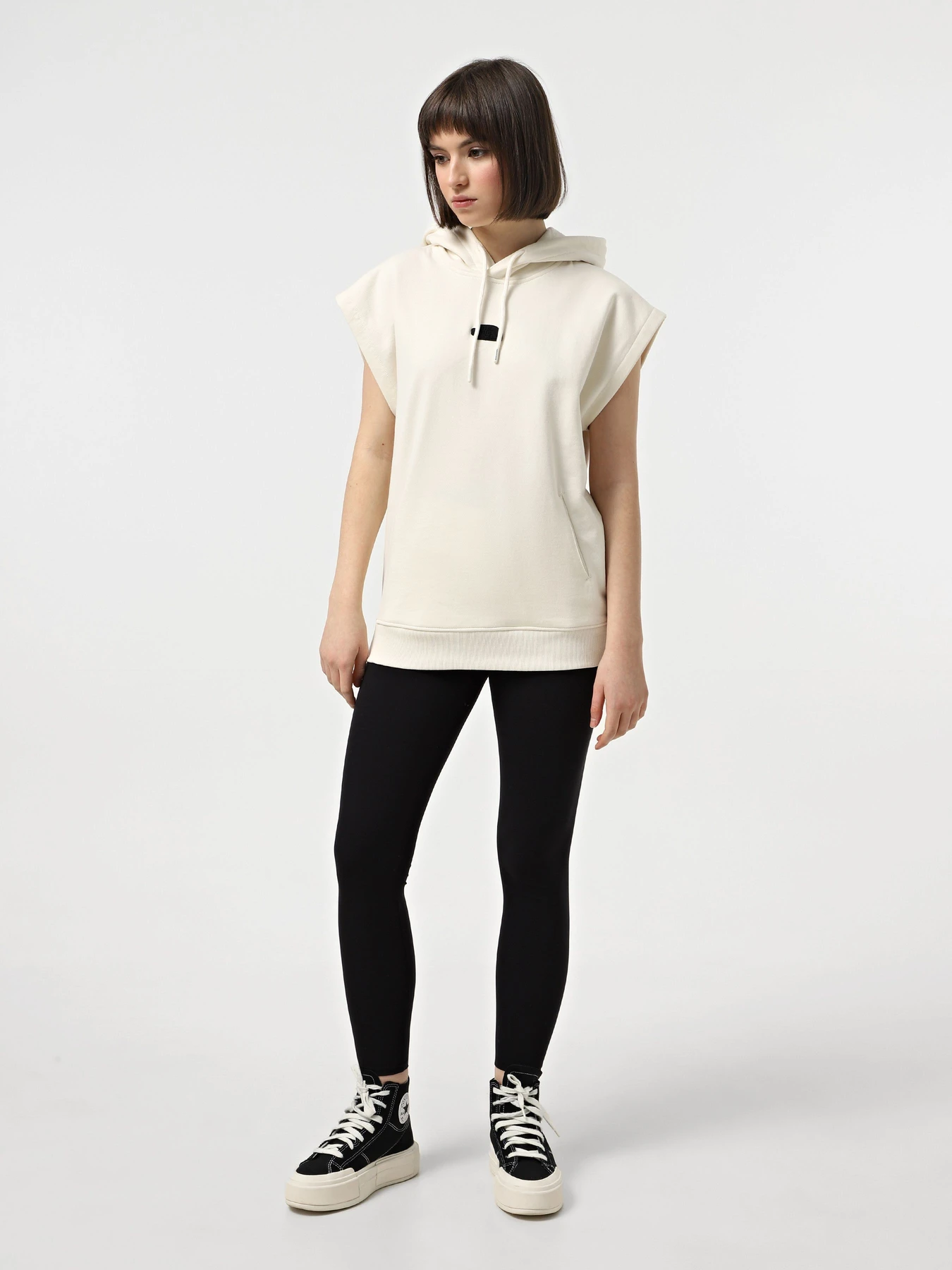 Худи и свитшоты The North Face Ss Relaxed модель NF0A8BW2QLI1 Худи и свитшоты The North Face Ss Relaxed модель NF0A8BW2QLI1 Фото