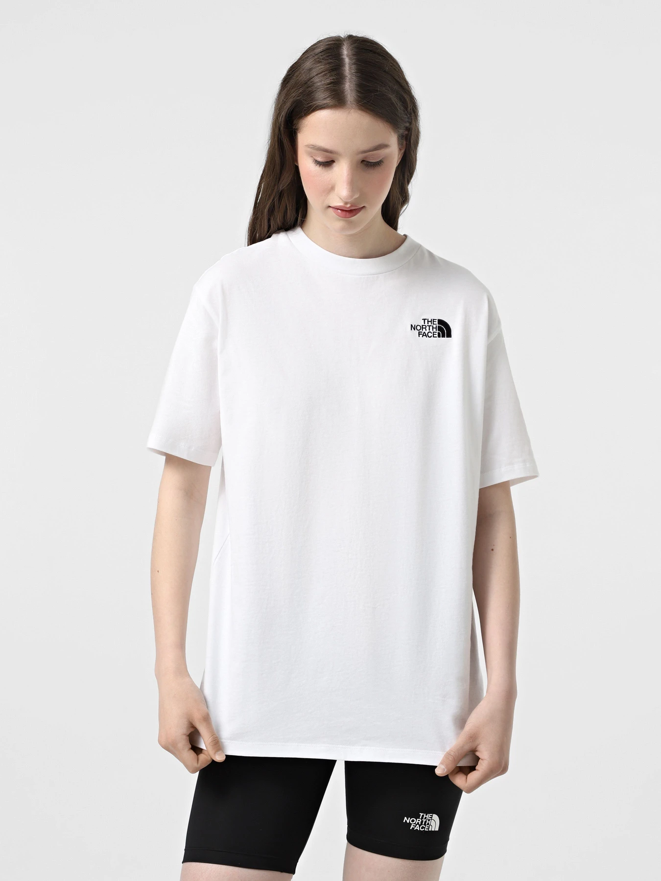 Футболки и поло The North Face Oversized Simple Dome модель NF0A87NQFN41 Футболки и поло The North Face Oversized Simple Dome модель NF0A87NQFN41 Фото