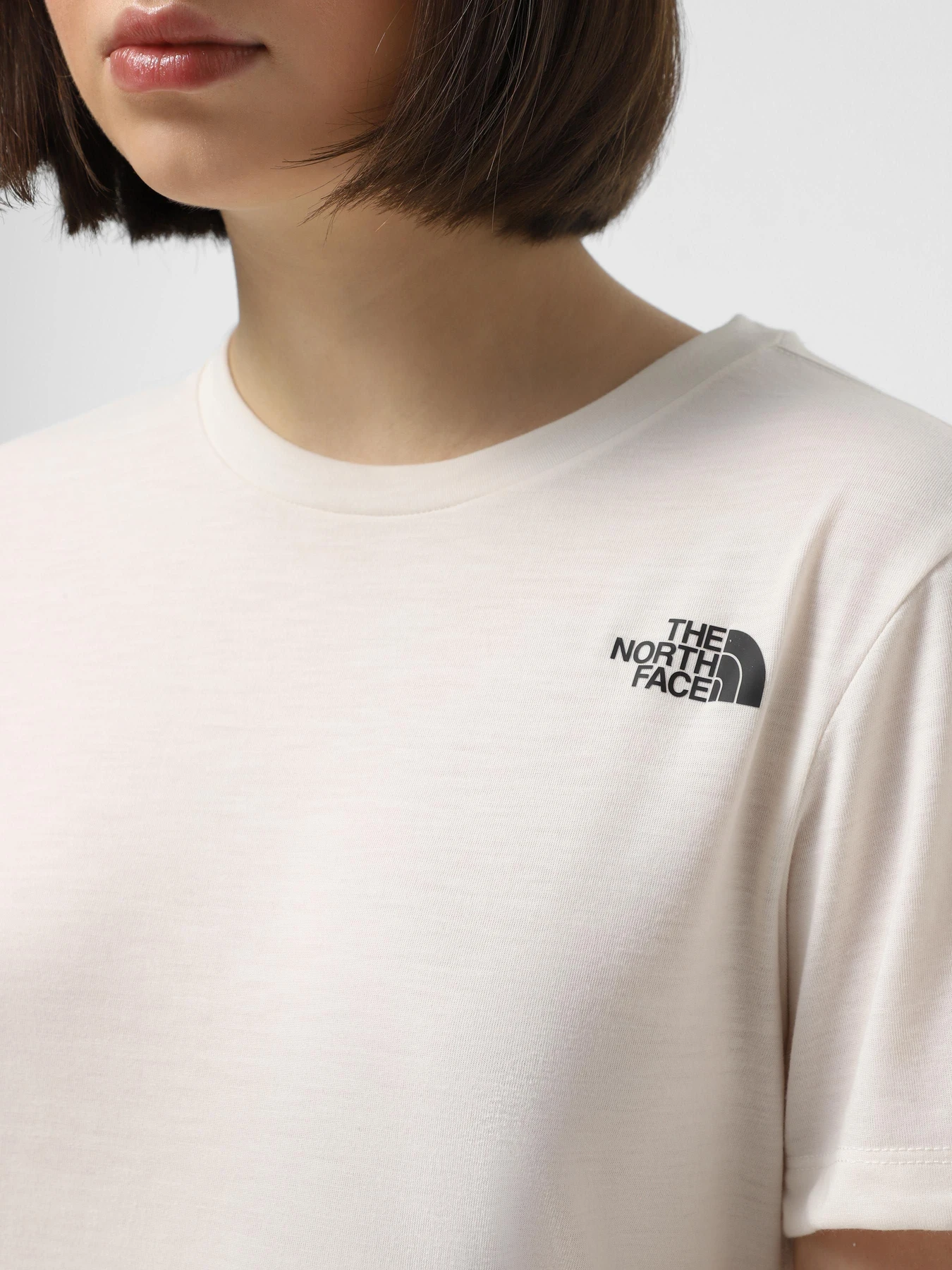 Футболки и поло The North Face Foundation S/S Half Dome Ca Graphic модель NF0A8BQZQLI1 Футболки и поло The North Face Foundation S/S Half Dome Ca Graphic модель NF0A8BQZQLI1 Фото