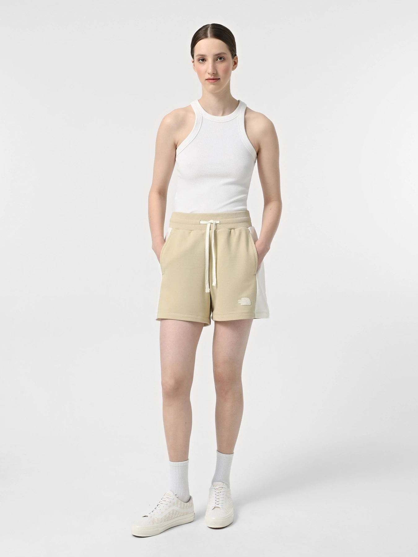Шорты The North Face Terry модель NF0A8C273X41 Шорты The North Face Terry модель NF0A8C273X41 Фото