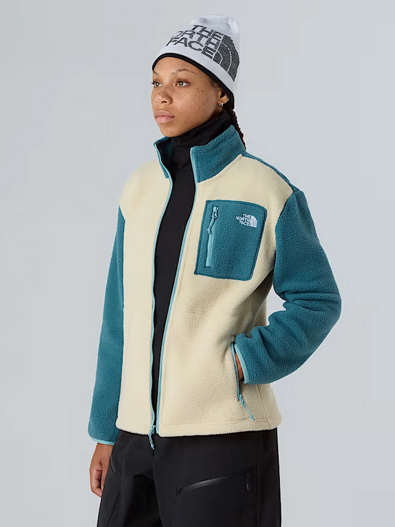 Худи и свитшоты The North Face Yumiori модель NF0A8E88EOT1 Худи и свитшоты The North Face Yumiori модель NF0A8E88EOT1 Фото