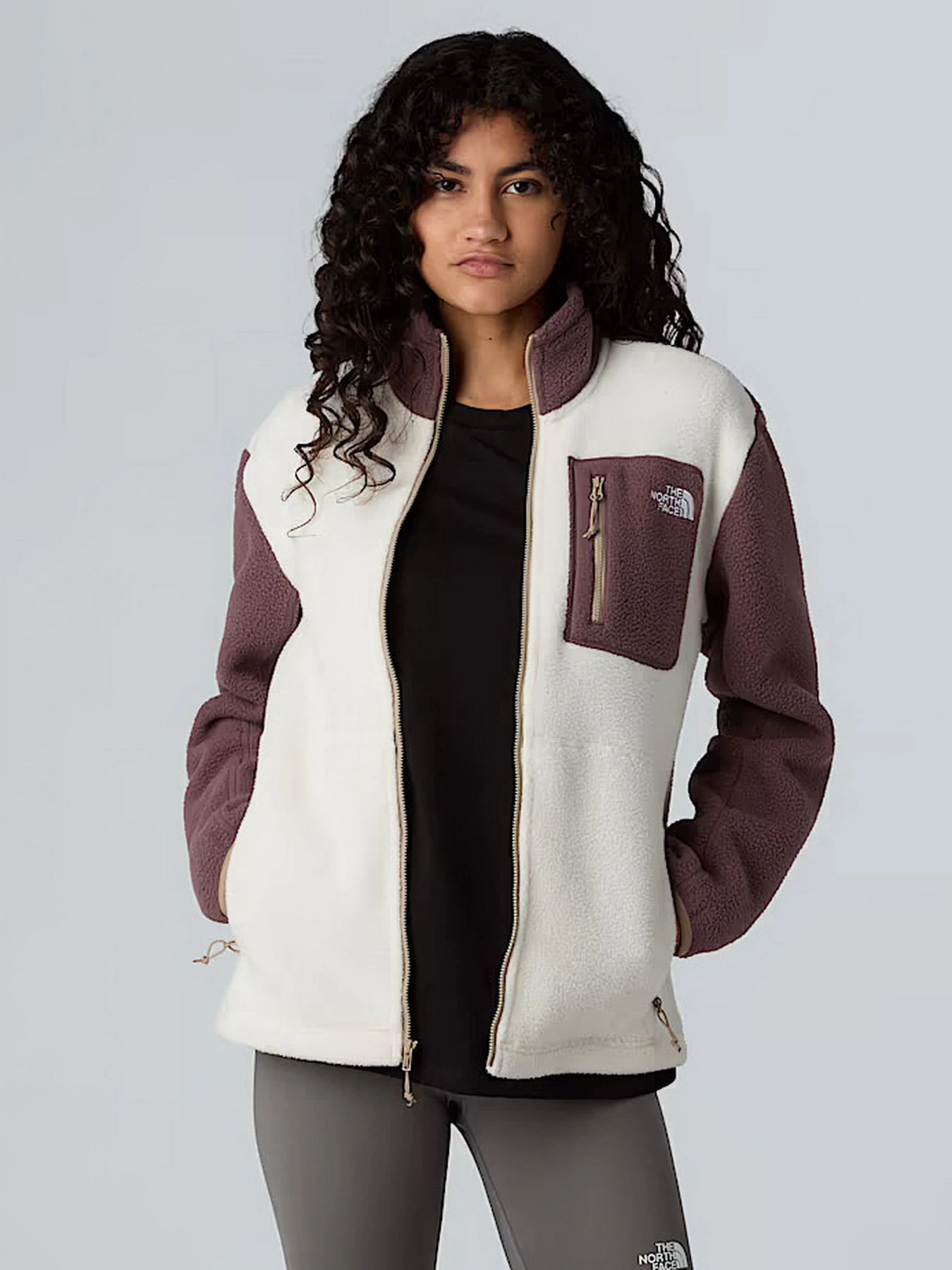 Худи и свитшоты The North Face Yumiori модель NF0A8E88EWO1 Фото