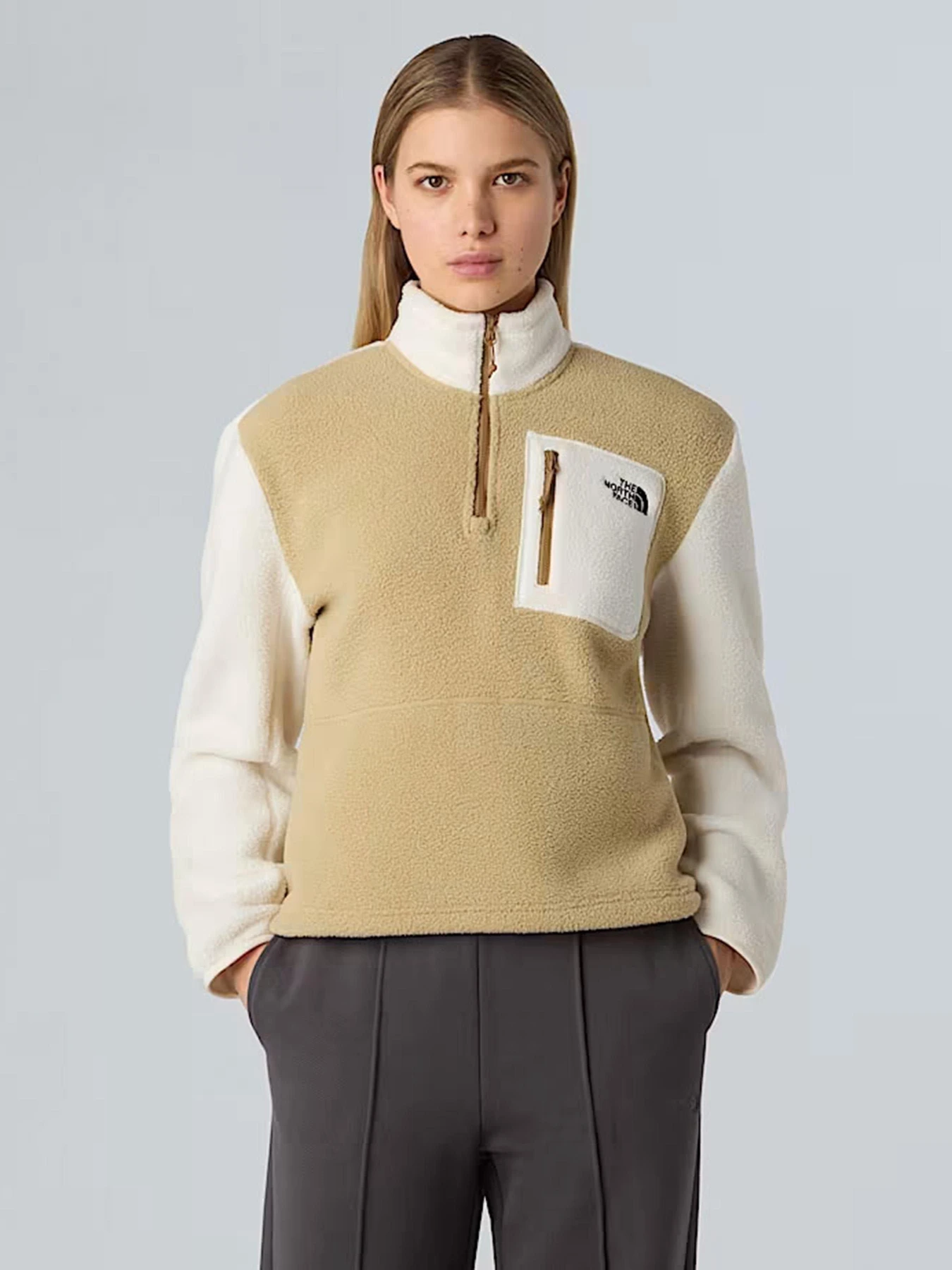Худи и свитшоты The North Face Yumiori модель NF0A8E893CG1 Худи и свитшоты The North Face Yumiori модель NF0A8E893CG1 Фото