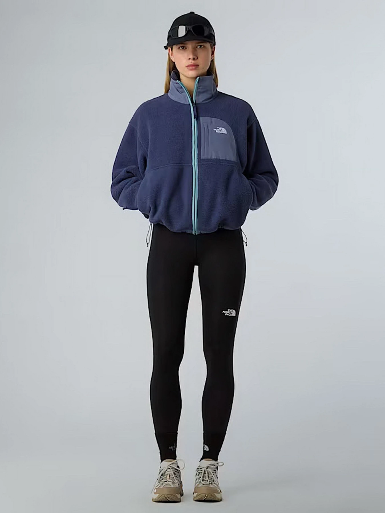 Худи и свитшоты The North Face Yumiori Off Peak модель NF0A8EUZE1I1 Худи и свитшоты The North Face Yumiori Off Peak модель NF0A8EUZE1I1 Фото
