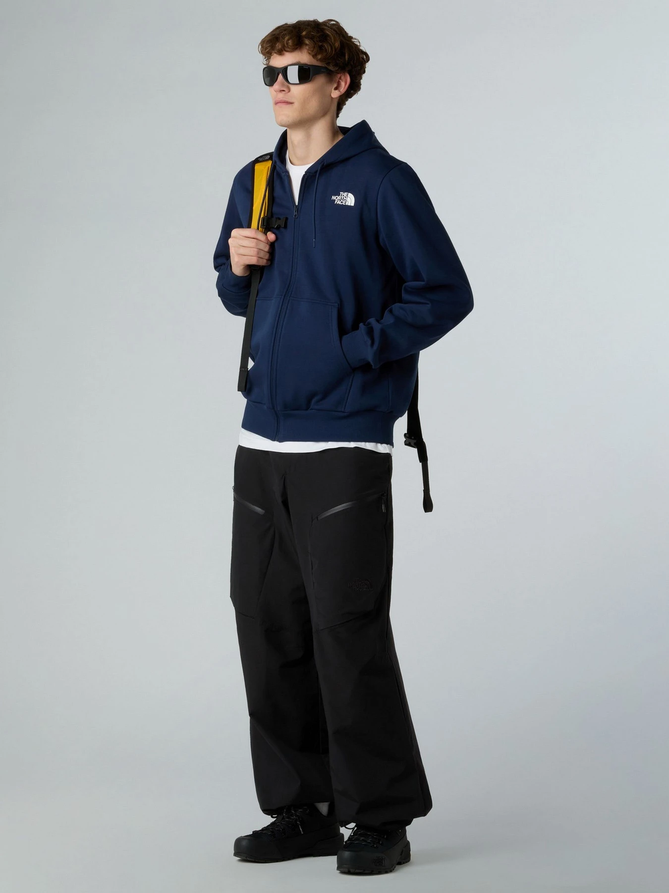 Худи и свитшоты The North Face Simple Dome модель NF0A89FD8K21 Фото