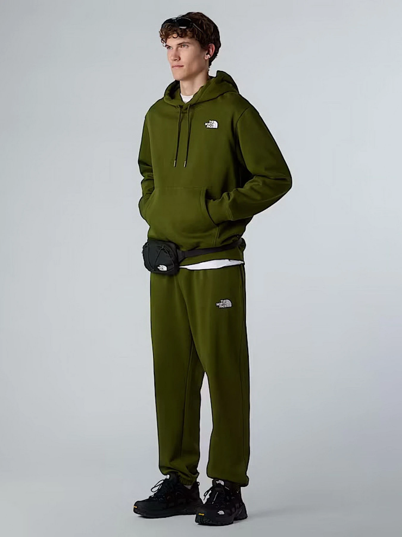 Брюки The North Face Essential модель NF0A8C1FBRI1 Брюки The North Face Essential модель NF0A8C1FBRI1 Фото