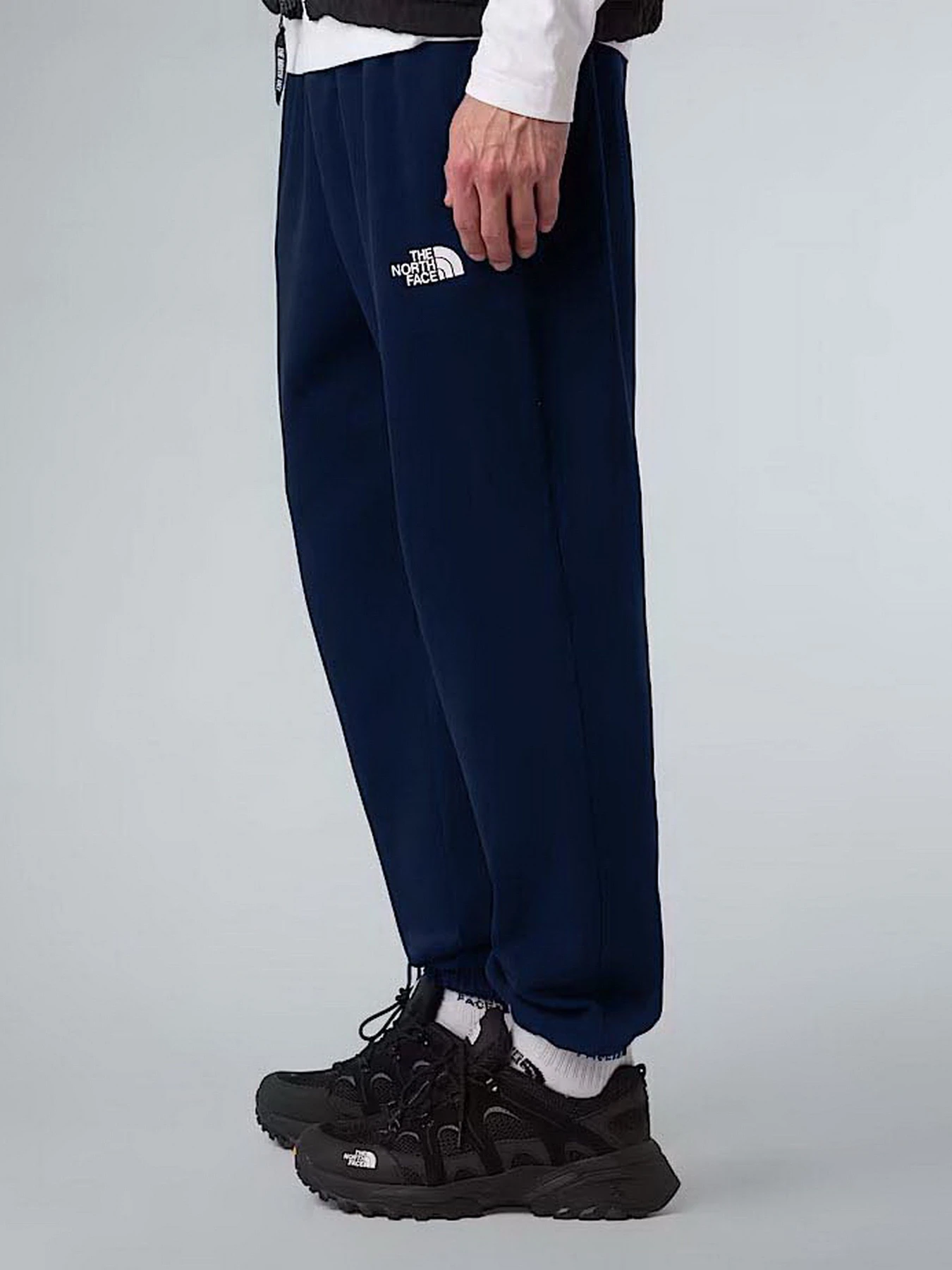 Брюки The North Face Simple Dome модель NF0A8C1W8K21 Брюки The North Face Simple Dome модель NF0A8C1W8K21 Фото