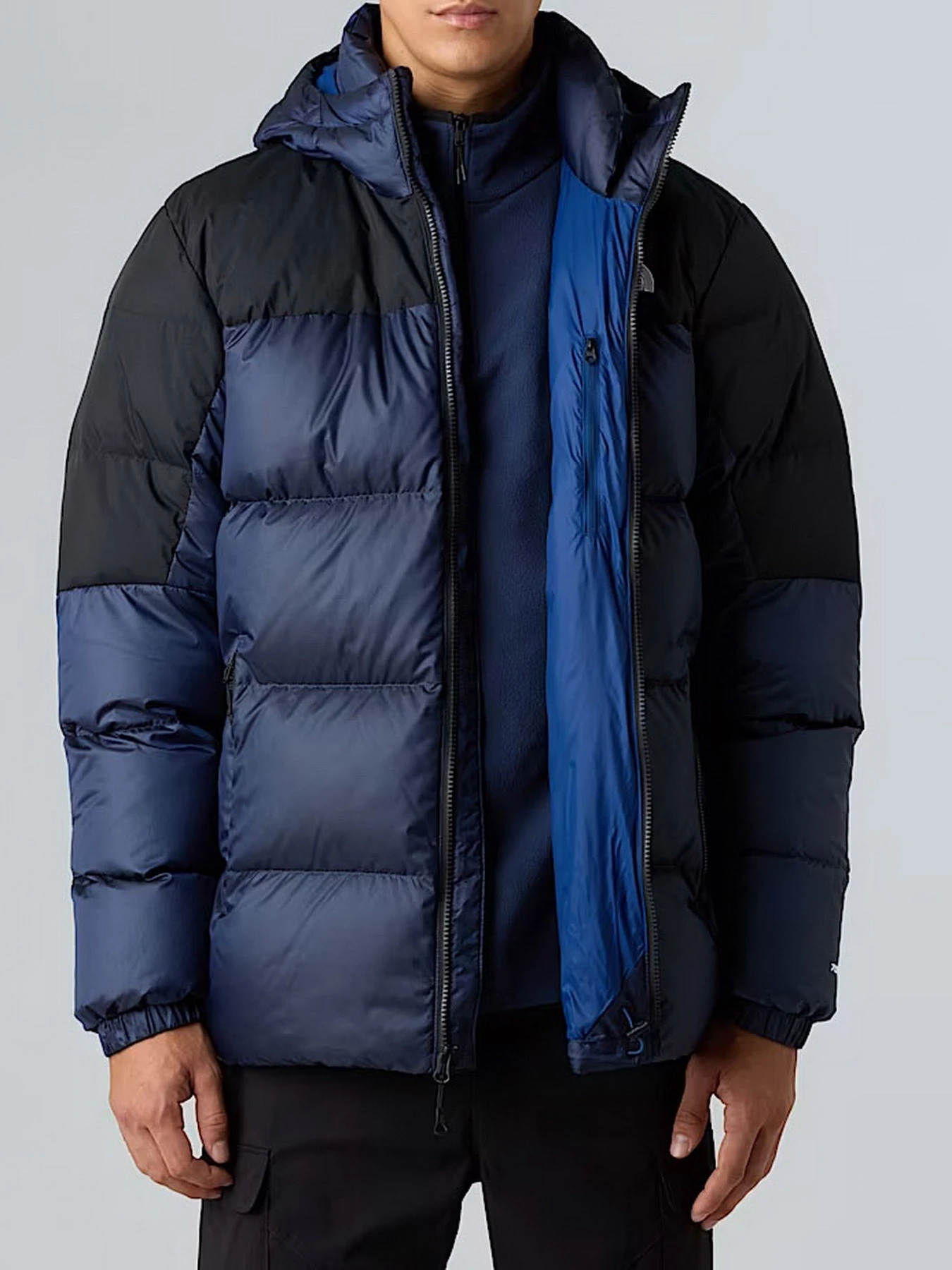 Куртки и дубленки The North Face Diablo Down 2.0 модель NF0A8992GKI1 Фото