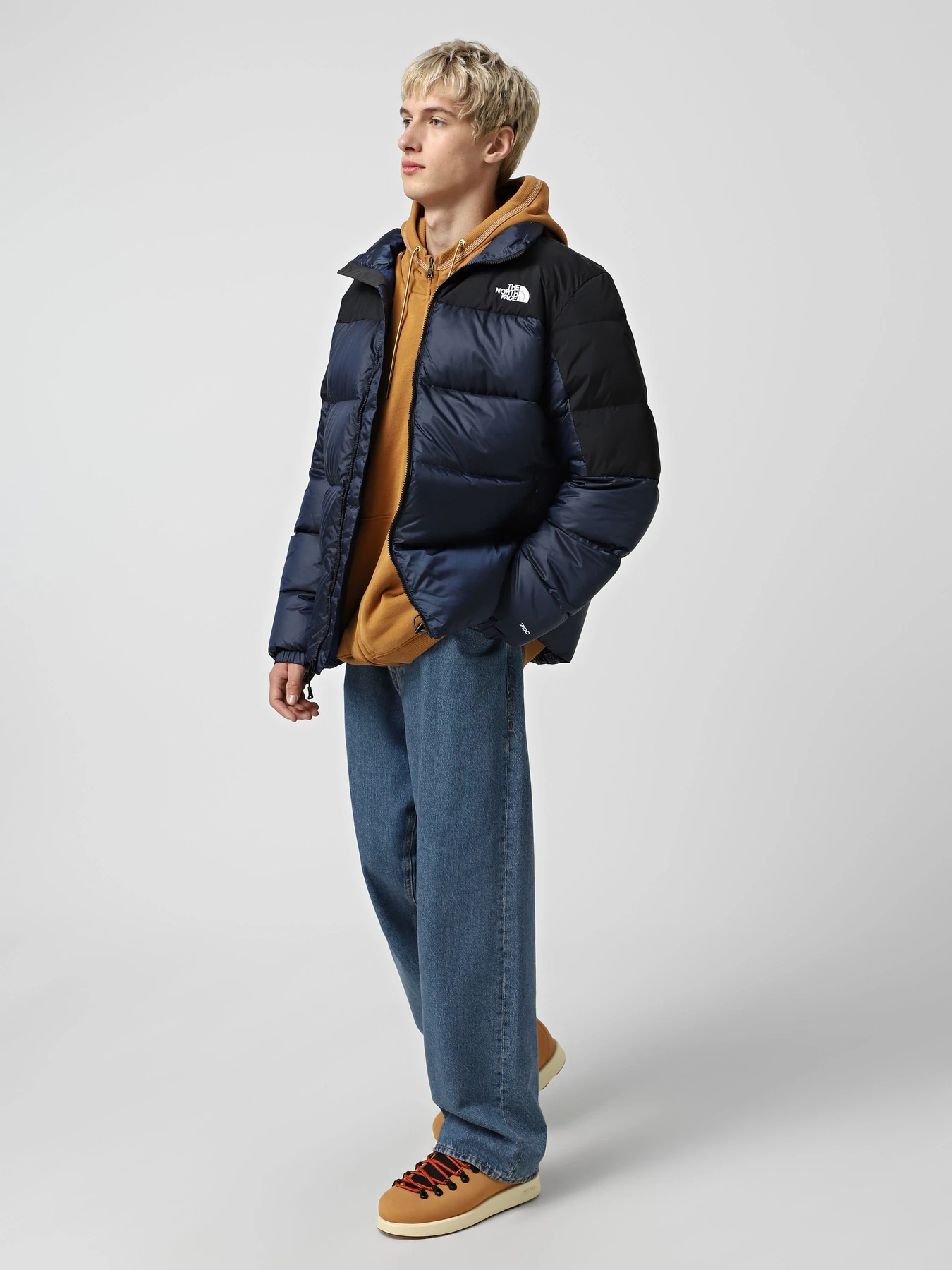 Куртки та дублянки The North Face Diablo Down 2.0 модель NF0A8993A1C1 Фото
