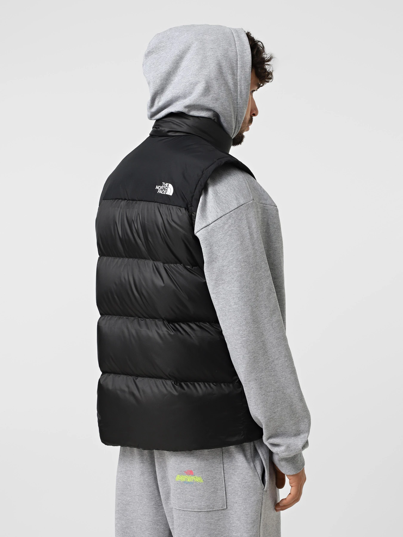 Куртки та дублянки The North Face Diablo Down 2.0 модель NF0A8994GOC1 Фото