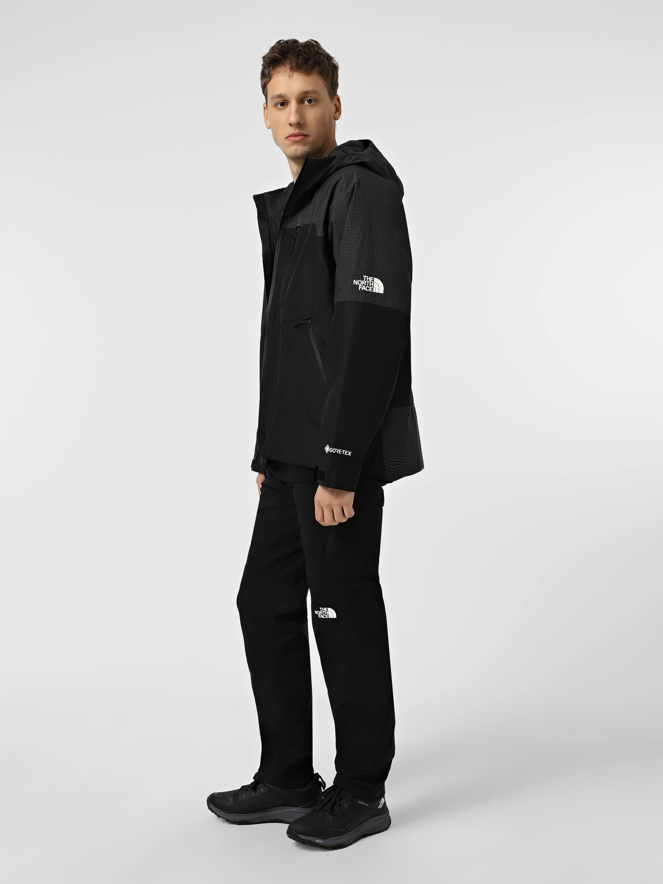 Куртки и дубленки The North Face модель NF0A8CG2JK31 Куртки и дубленки The North Face модель NF0A8CG2JK31 Фото