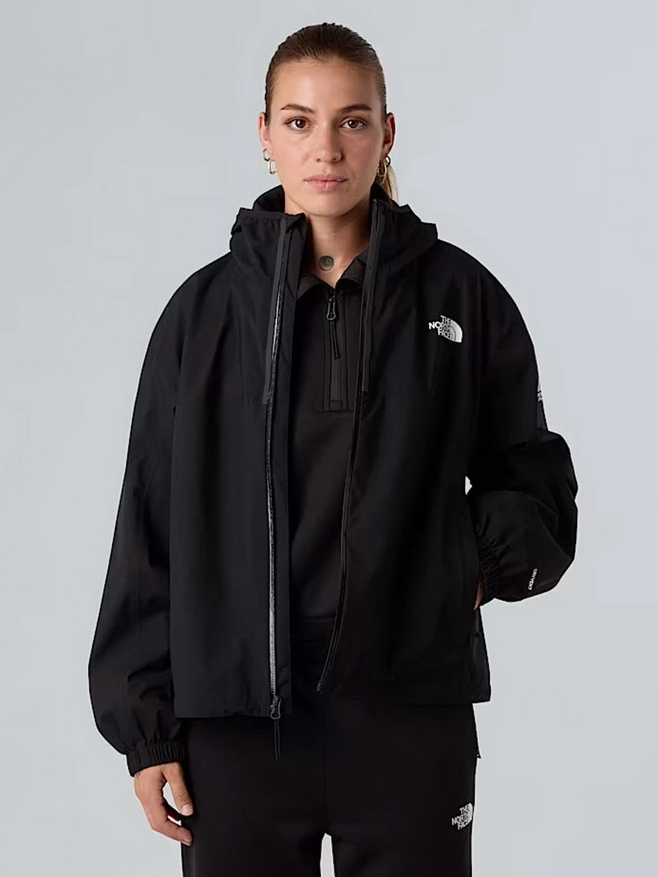 Куртки та дублянки The North Face Mountain Athletics модель NF0A8DXVJK31 Фото