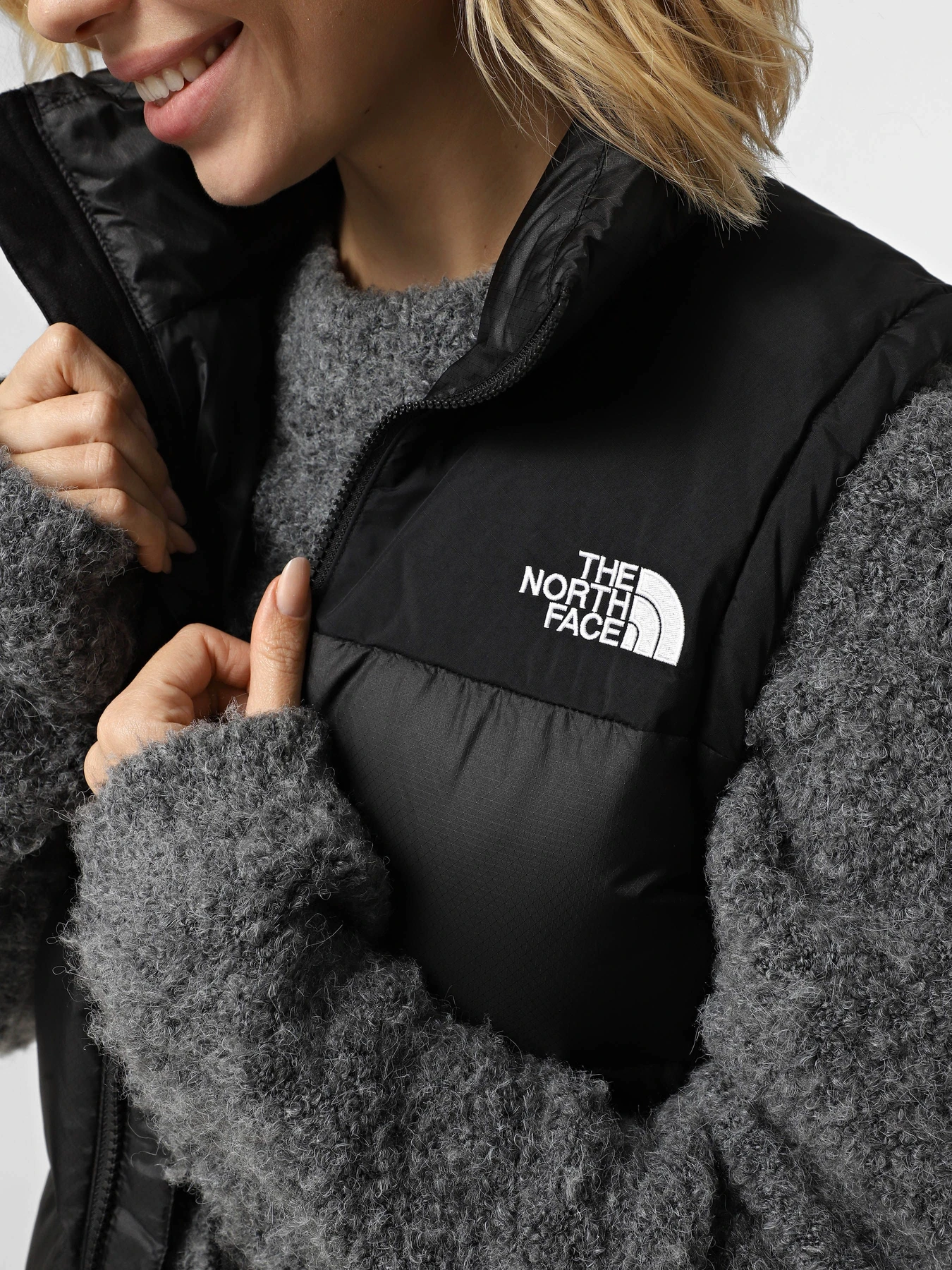 Куртки и дубленки The North Face модель NF0A8E15PH51 Куртки и дубленки The North Face модель NF0A8E15PH51 Фото