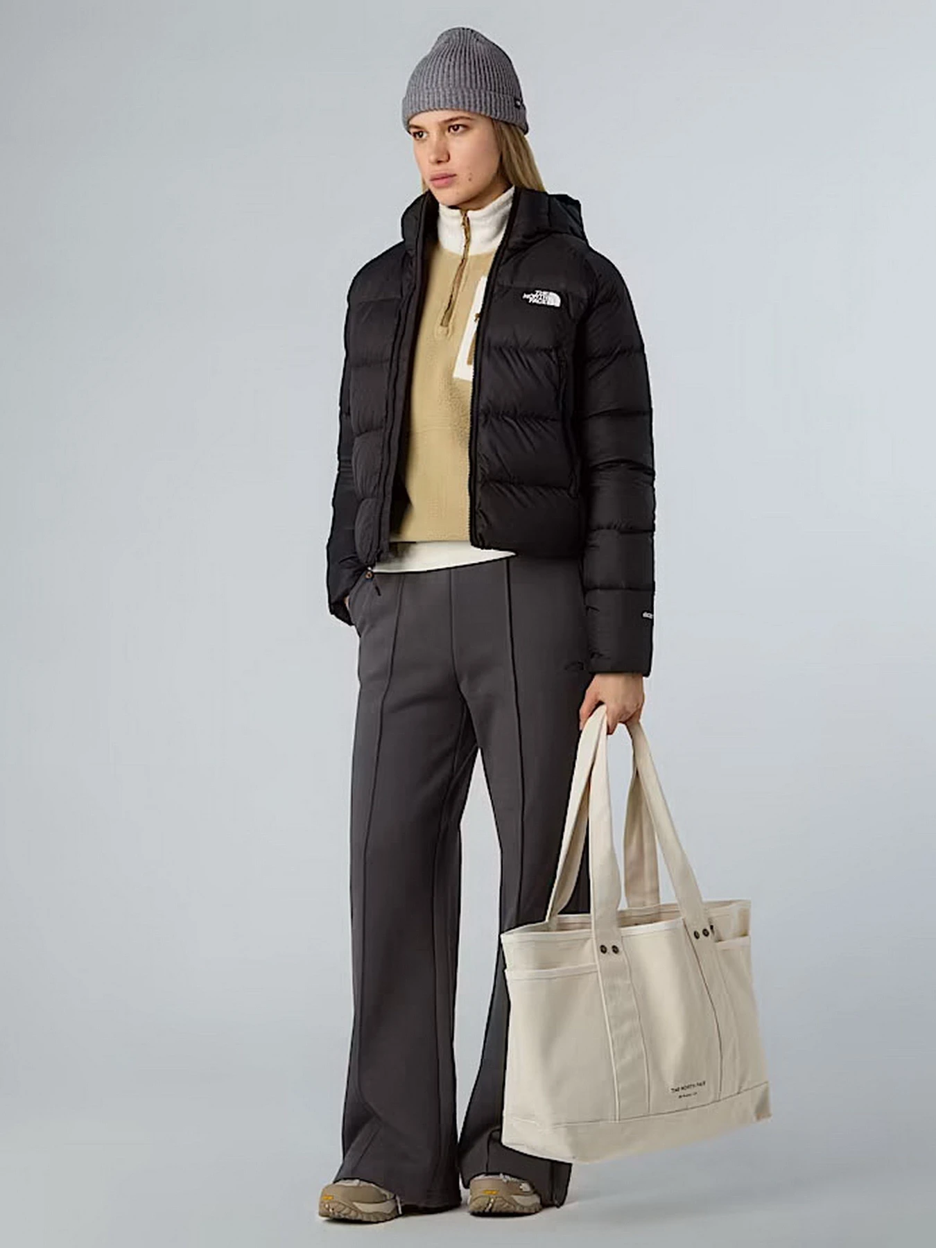 Куртки и дубленки The North Face Hyalite модель NF0A8E75JK31 Куртки и дубленки The North Face Hyalite модель NF0A8E75JK31 Фото