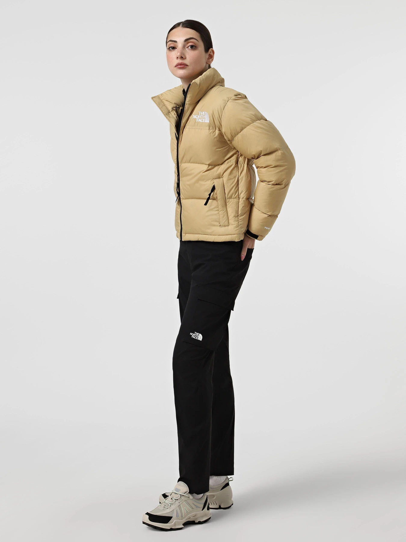Куртки и дубленки The North Face Nuptse модель NF0A3XEOGM31 Куртки и дубленки The North Face Nuptse модель NF0A3XEOGM31 Фото