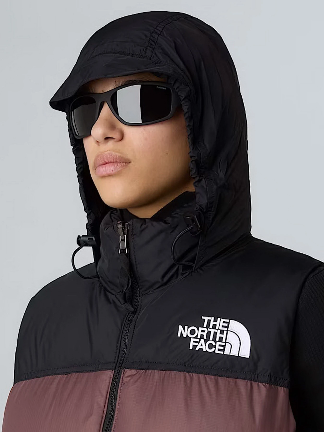 Куртки та дублянки The North Face Retro Nuptse модель NF0A3XEPCAI1 Фото