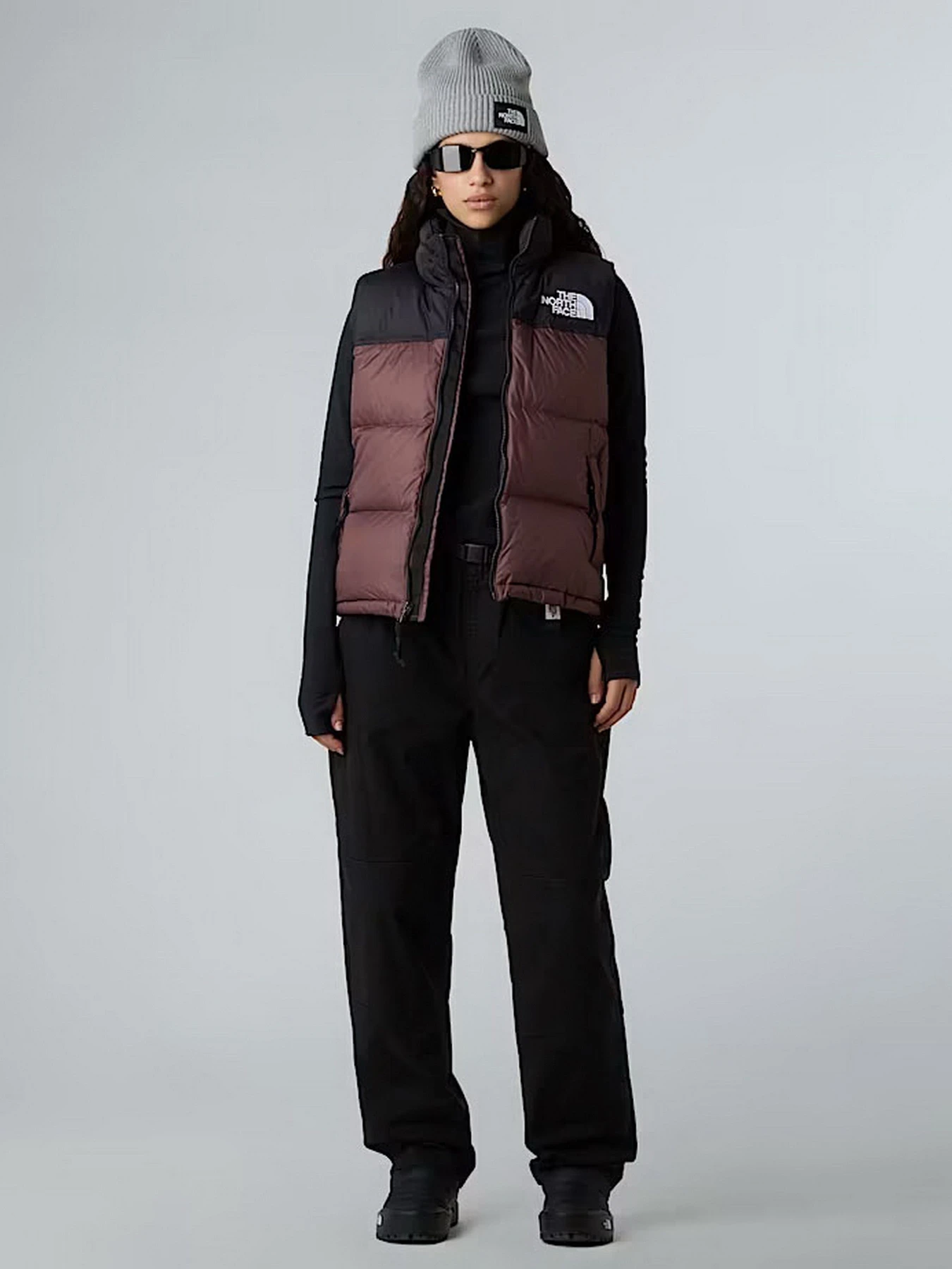 Куртки та дублянки The North Face Retro Nuptse модель NF0A3XEPCAI1 Фото