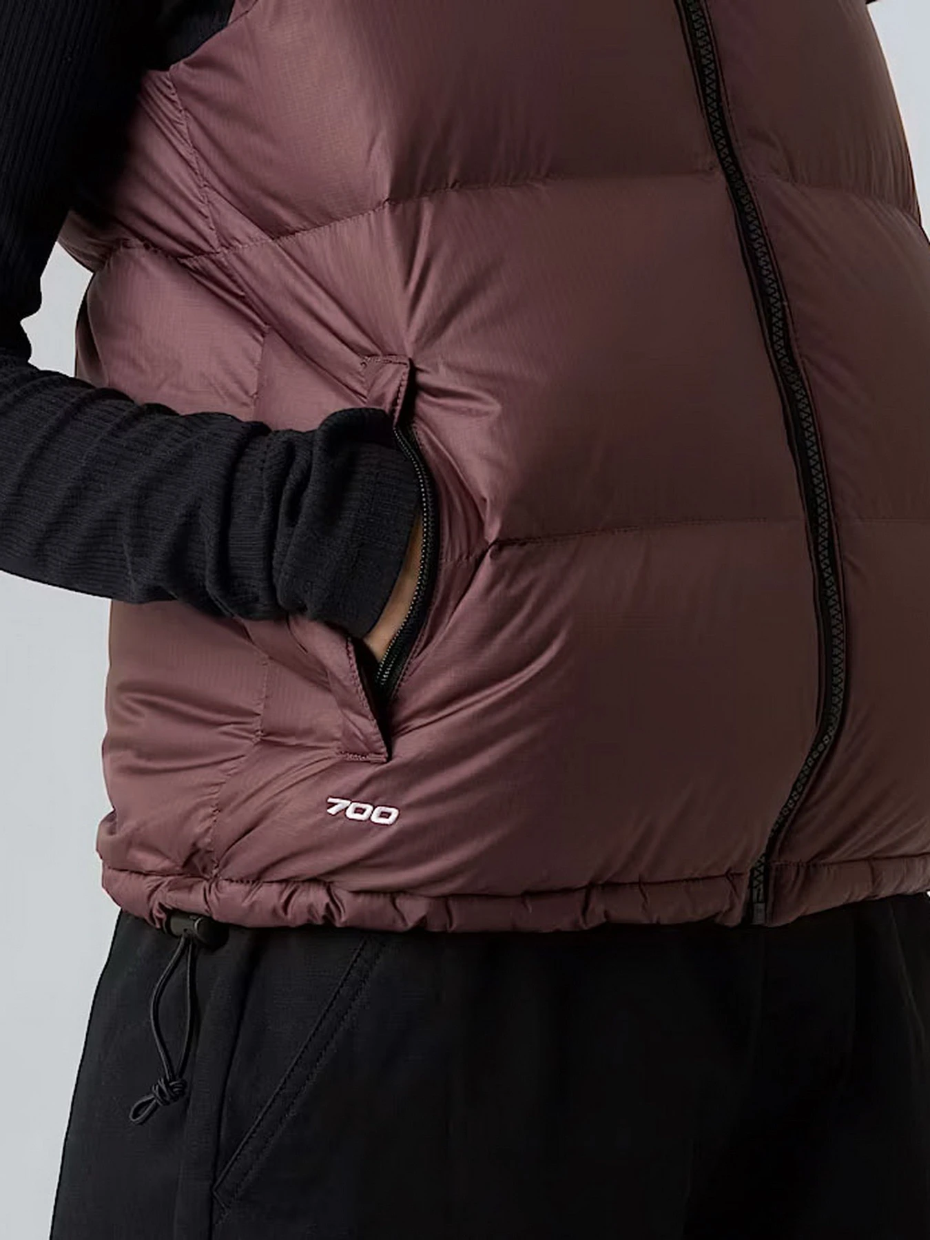 Куртки та дублянки The North Face Retro Nuptse модель NF0A3XEPCAI1 Фото