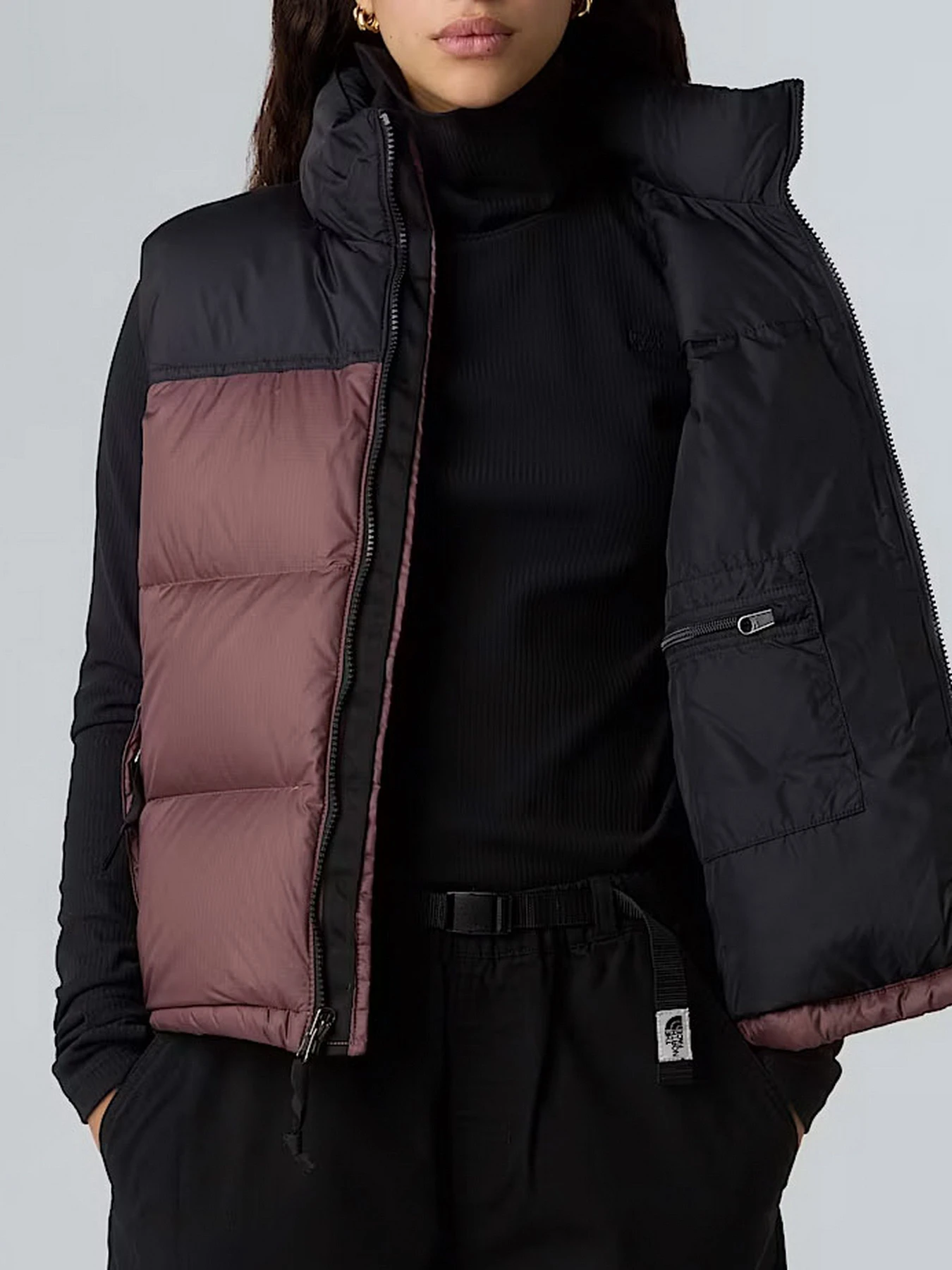 Куртки та дублянки The North Face Retro Nuptse модель NF0A3XEPCAI1 Фото