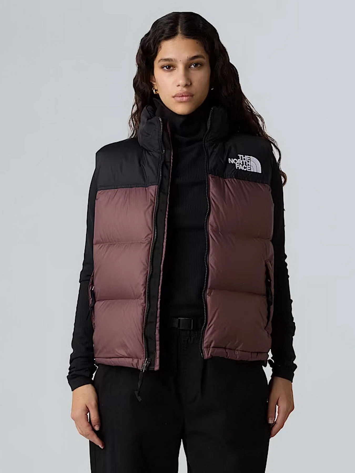 Куртки та дублянки The North Face Retro Nuptse модель NF0A3XEPCAI1 Фото