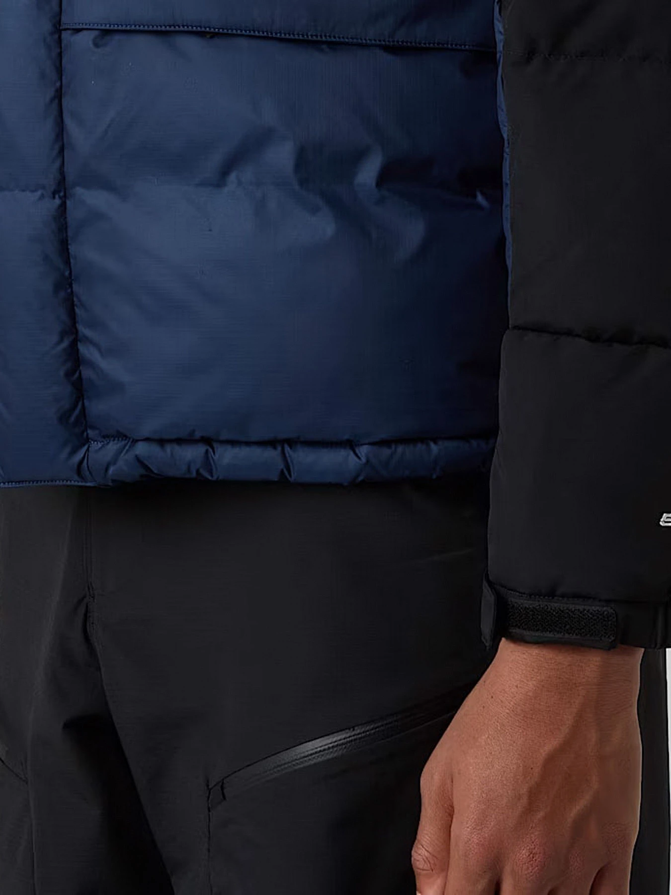 Куртки и дубленки The North Face модель NF0A4QYX92A1 Куртки и дубленки The North Face модель NF0A4QYX92A1 Фото